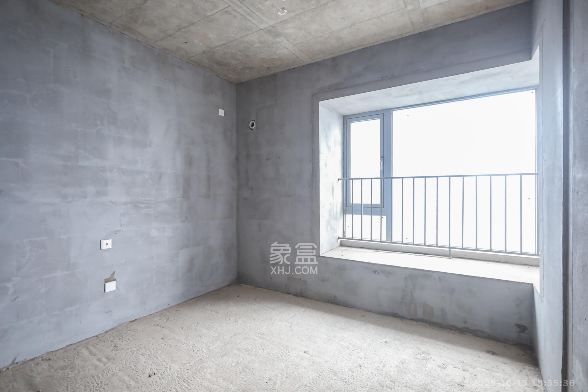 保利天禧D区  4室2厅2卫    228.0万卧室