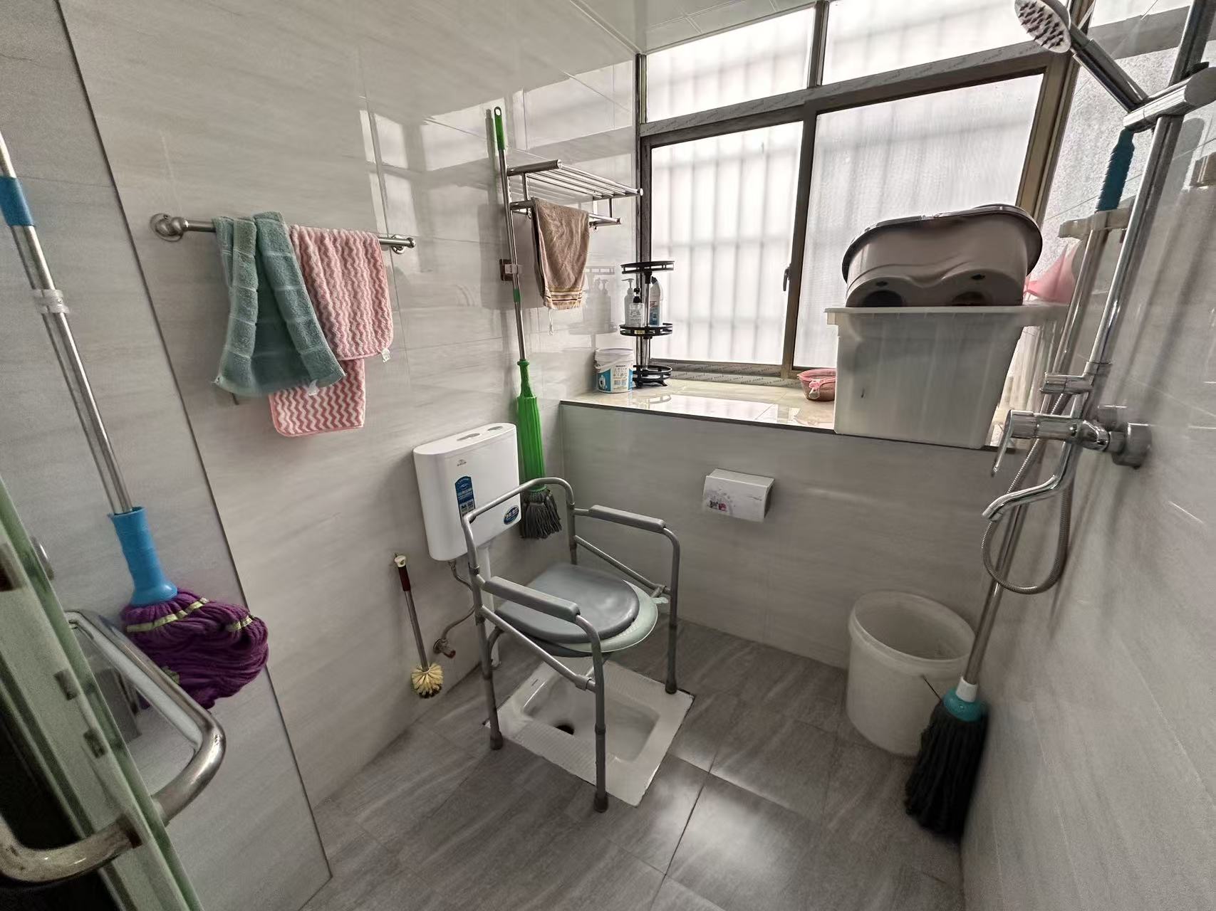 悦江花园 3室2厅1卫 1500.0元/月 悦江花园 3室2厅1卫 1500.0元/月室内图