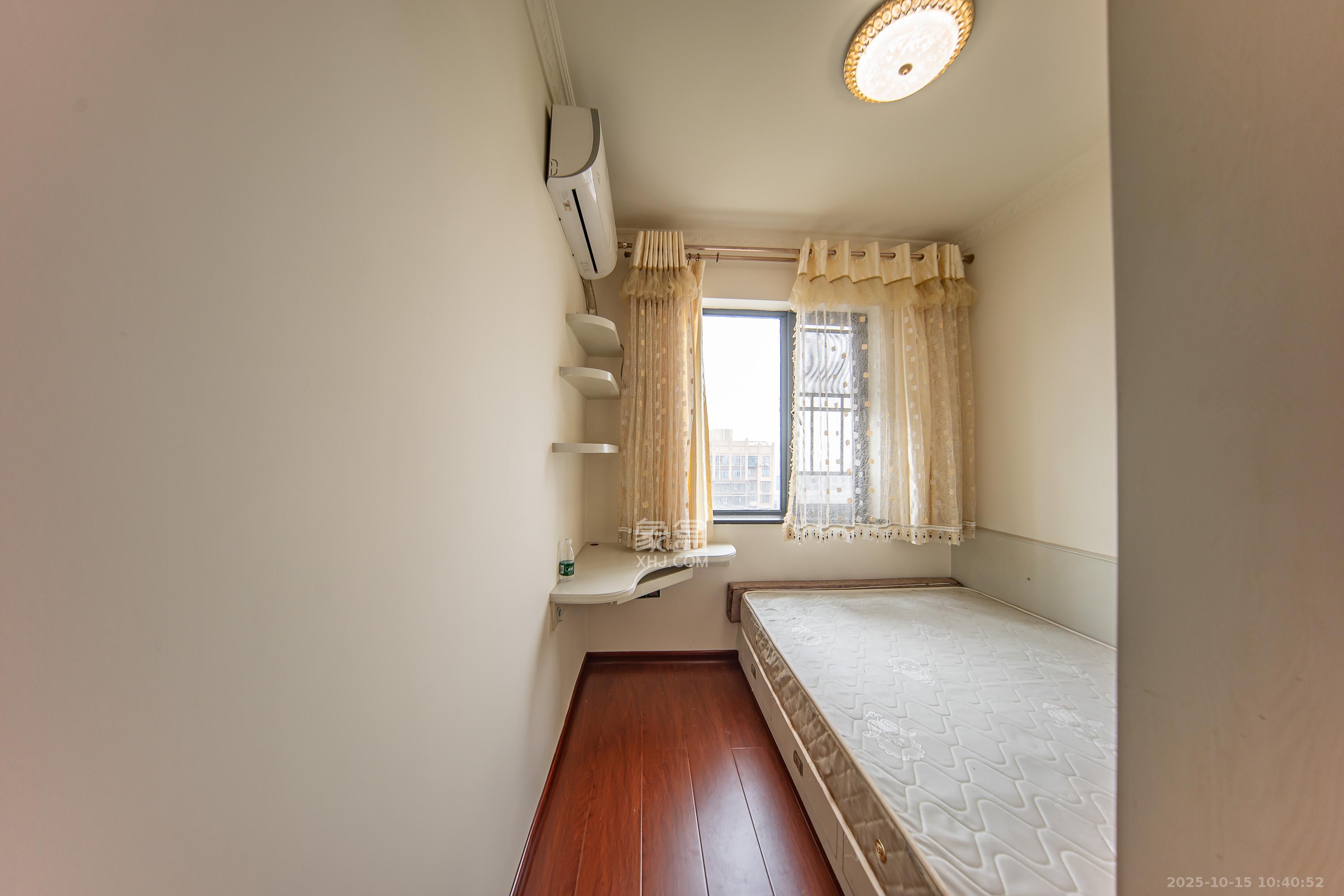 湘桥佳苑  3室2厅2卫    2300.0元/月室内图