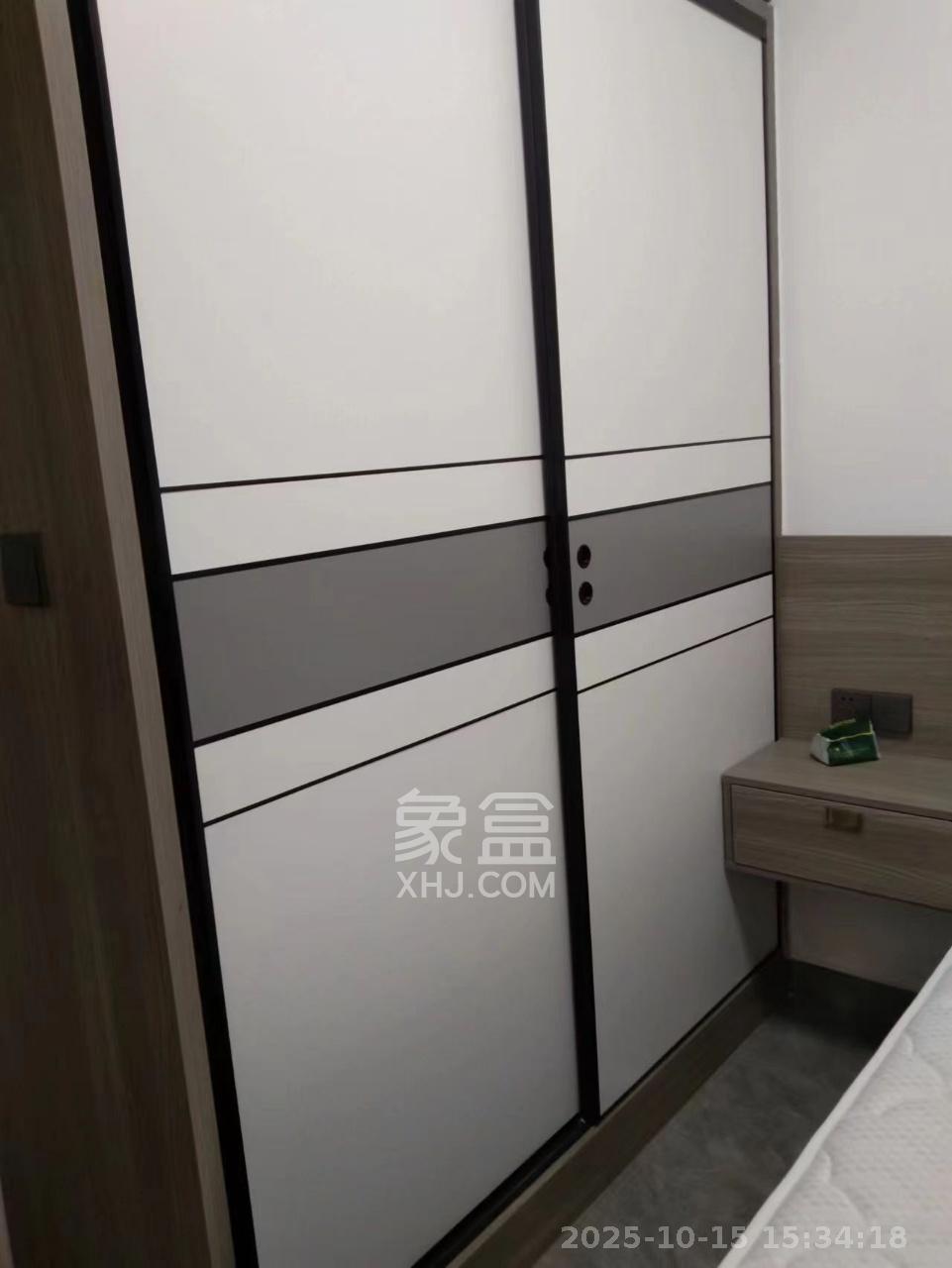 长房明宸府  2室1厅1卫    1700.0元/月室内图