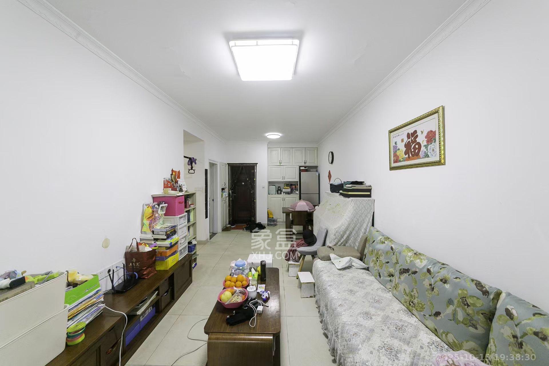 中建信和城  2室2厅1卫    2300.0元/月 中建信和城  2室2厅1卫    2300.0元/月