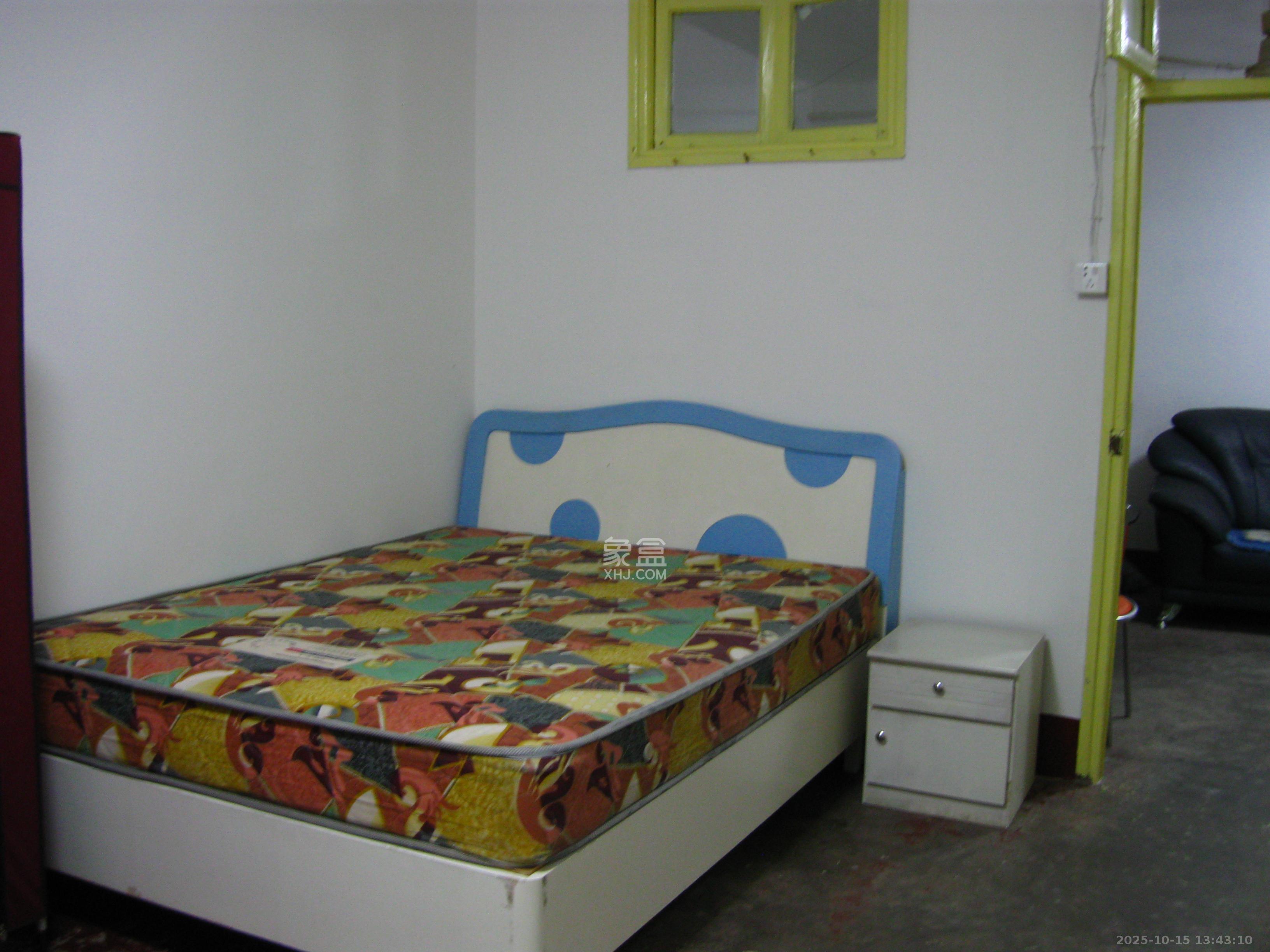 陈家湖小区  3室1厅1卫    1800.0元/月室内图