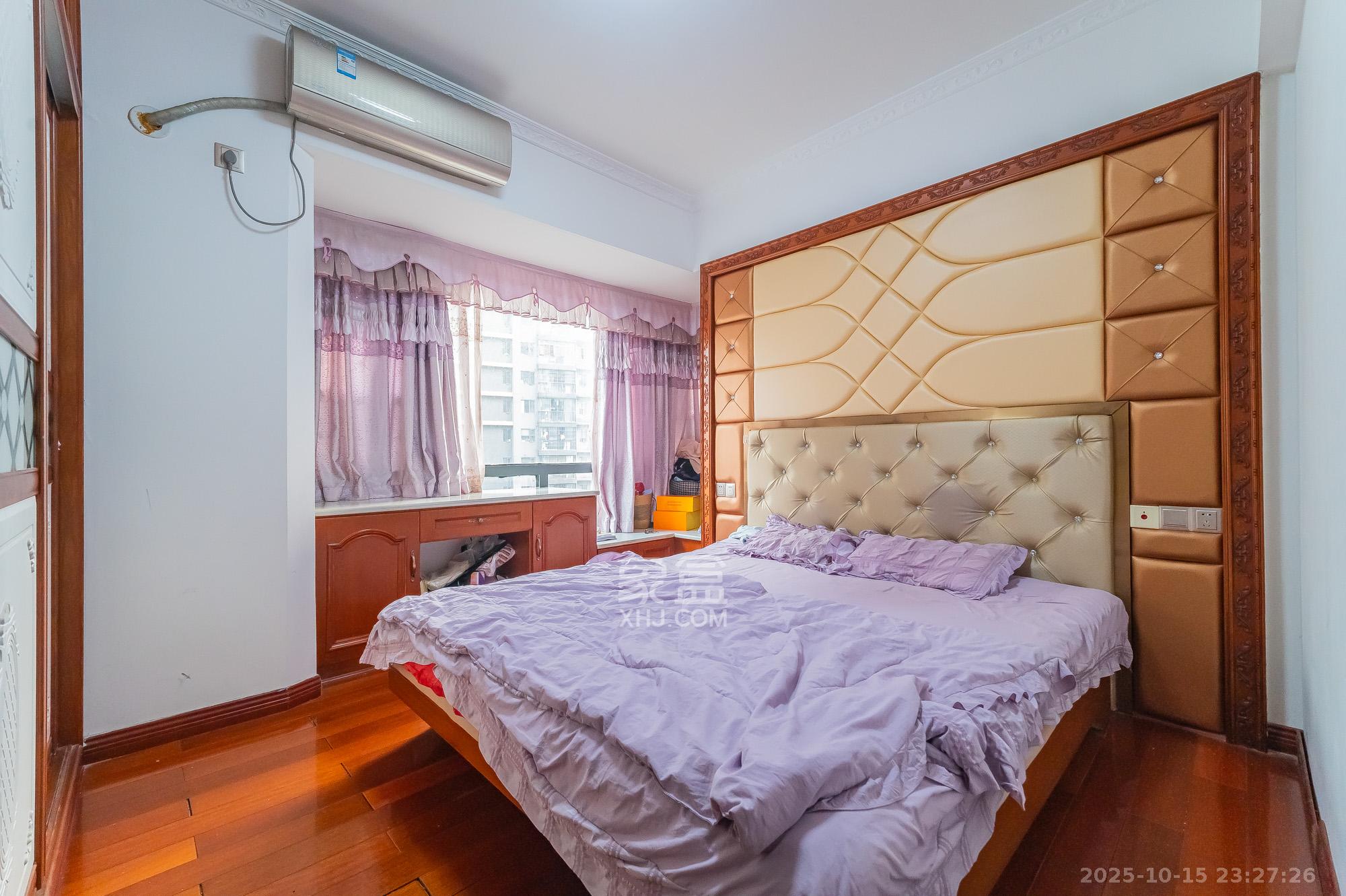 恒基凯旋门一二期  3室2厅1卫    74.0万卧室