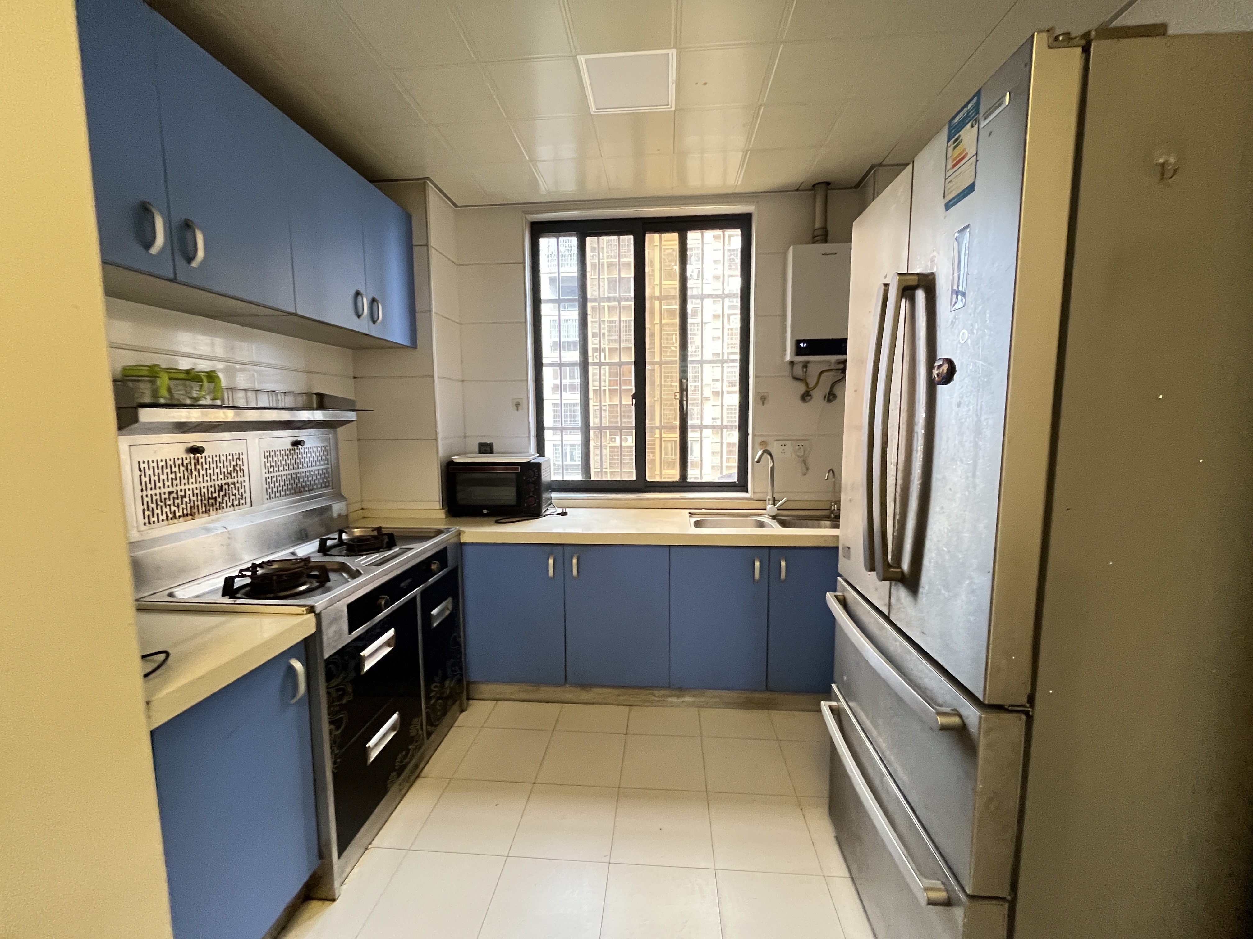 盛世东方 3室2厅2卫 49.8万 盛世东方 3室2厅2卫 49.8万客厅