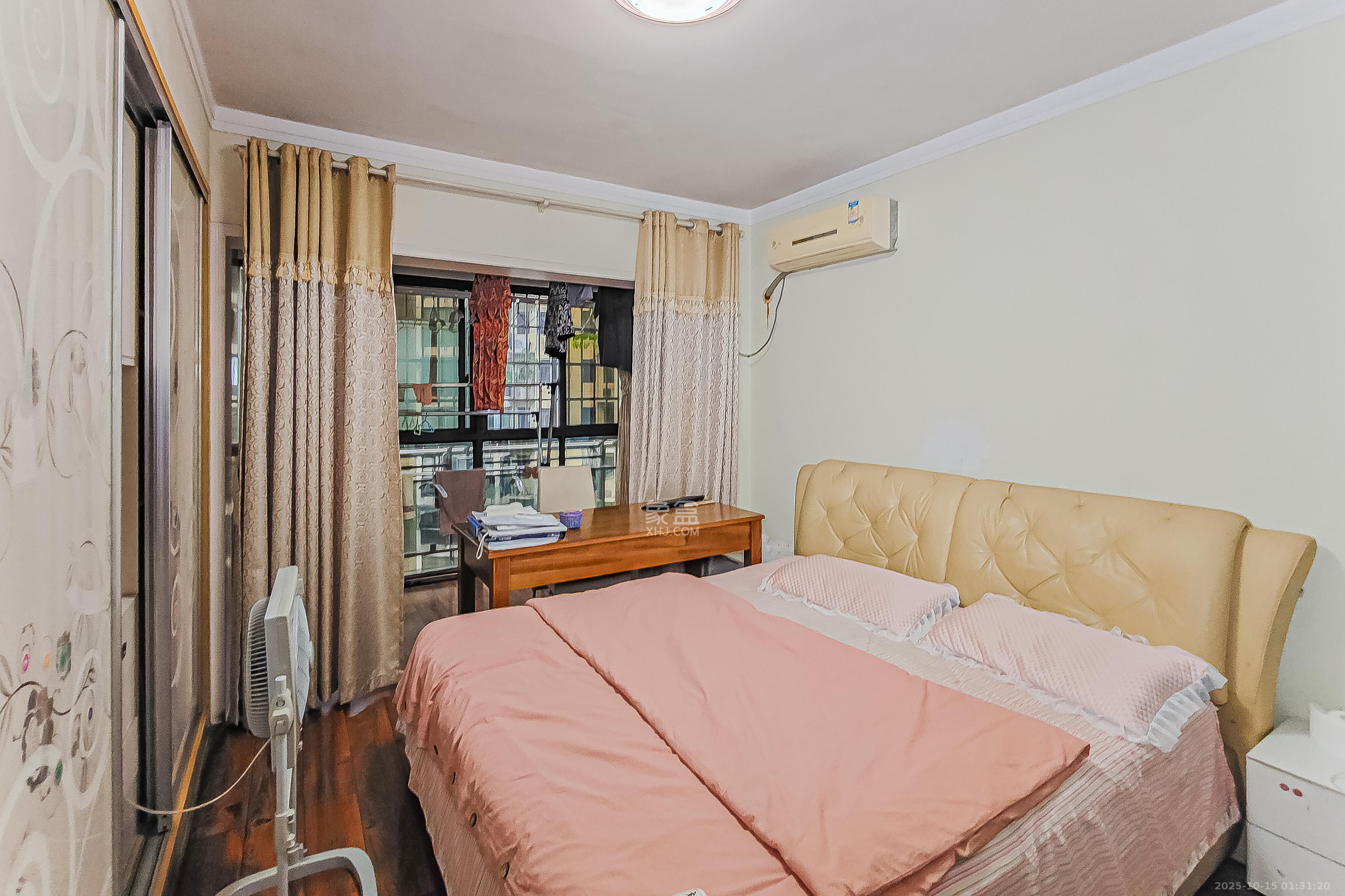 三重星都心  3室2厅2卫    139.0万卧室