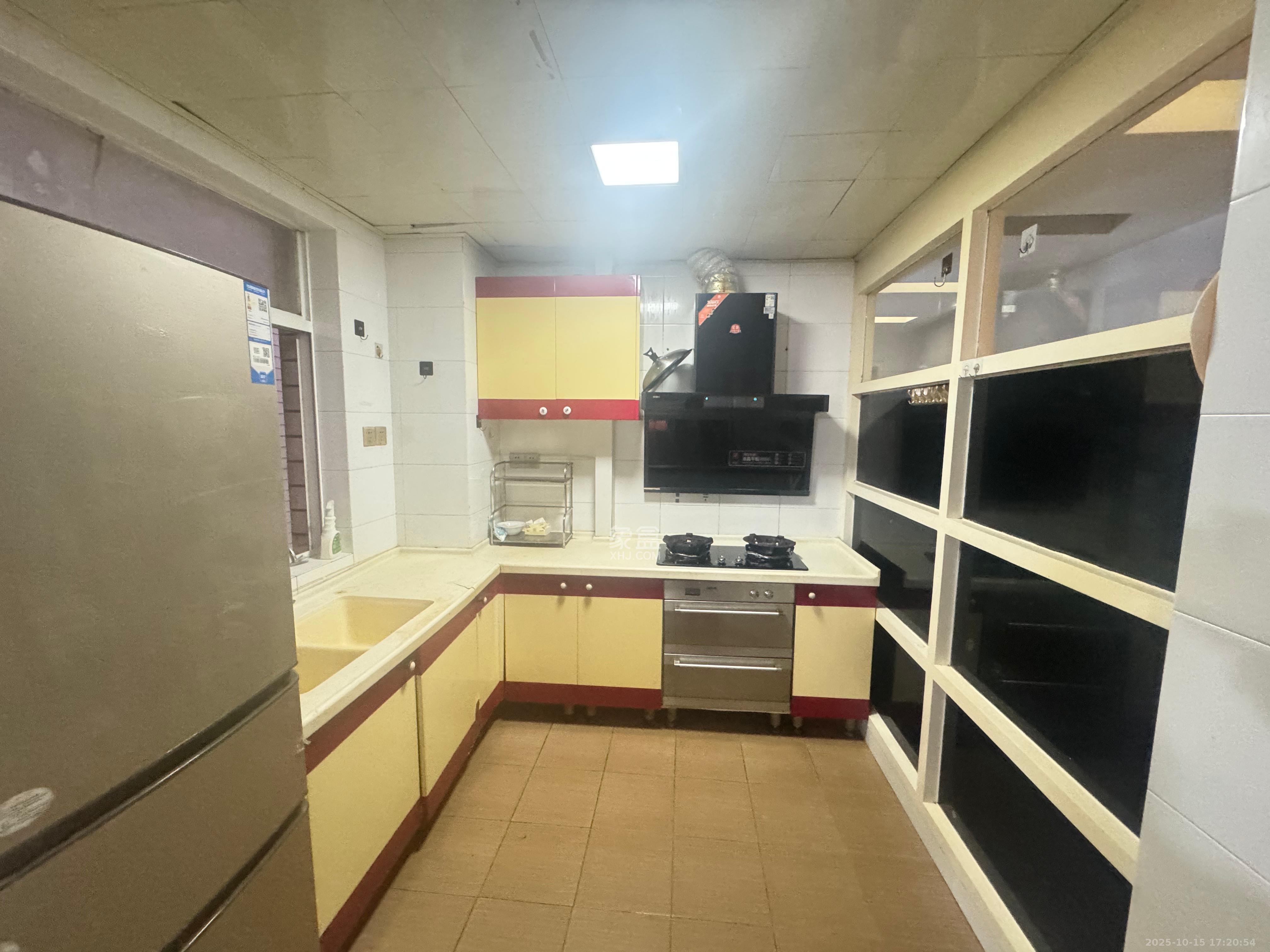 智邦家园  3室1厅1卫    3800.0元/月室内图