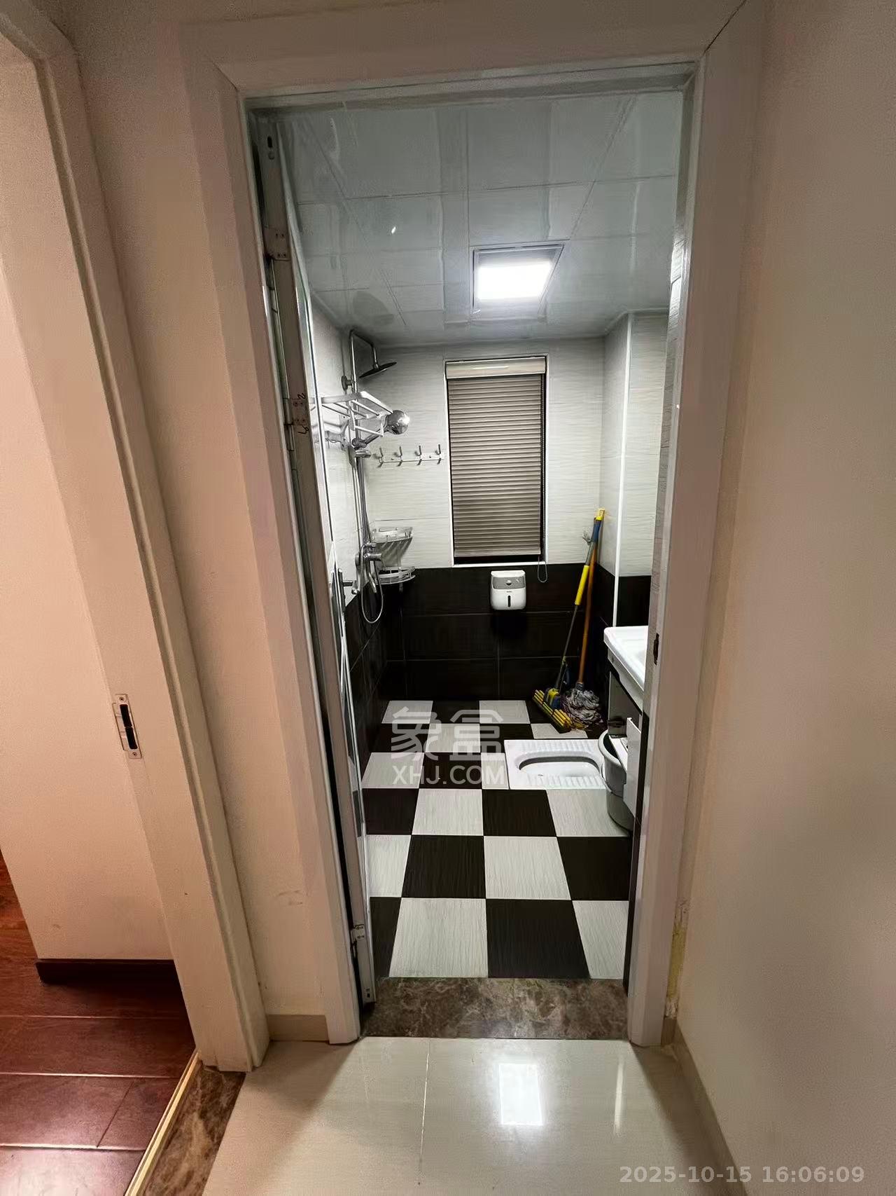 山语城三期 2室2厅1卫 1700.0元/月 山语城三期 2室2厅1卫 1700.0元/月室内图