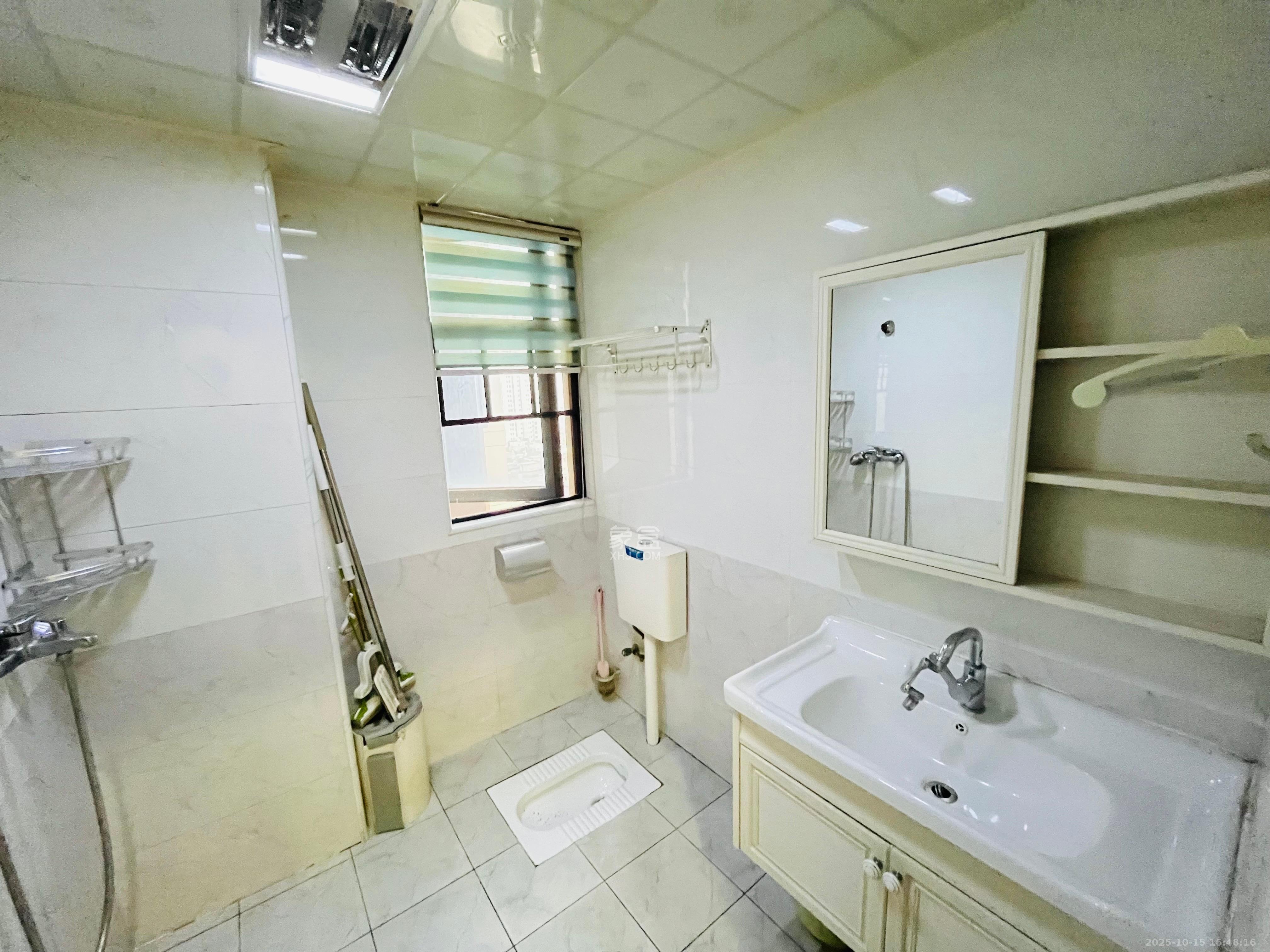 建发中央公园（建发美地）  1室2厅1卫    2900.0元/月室内图