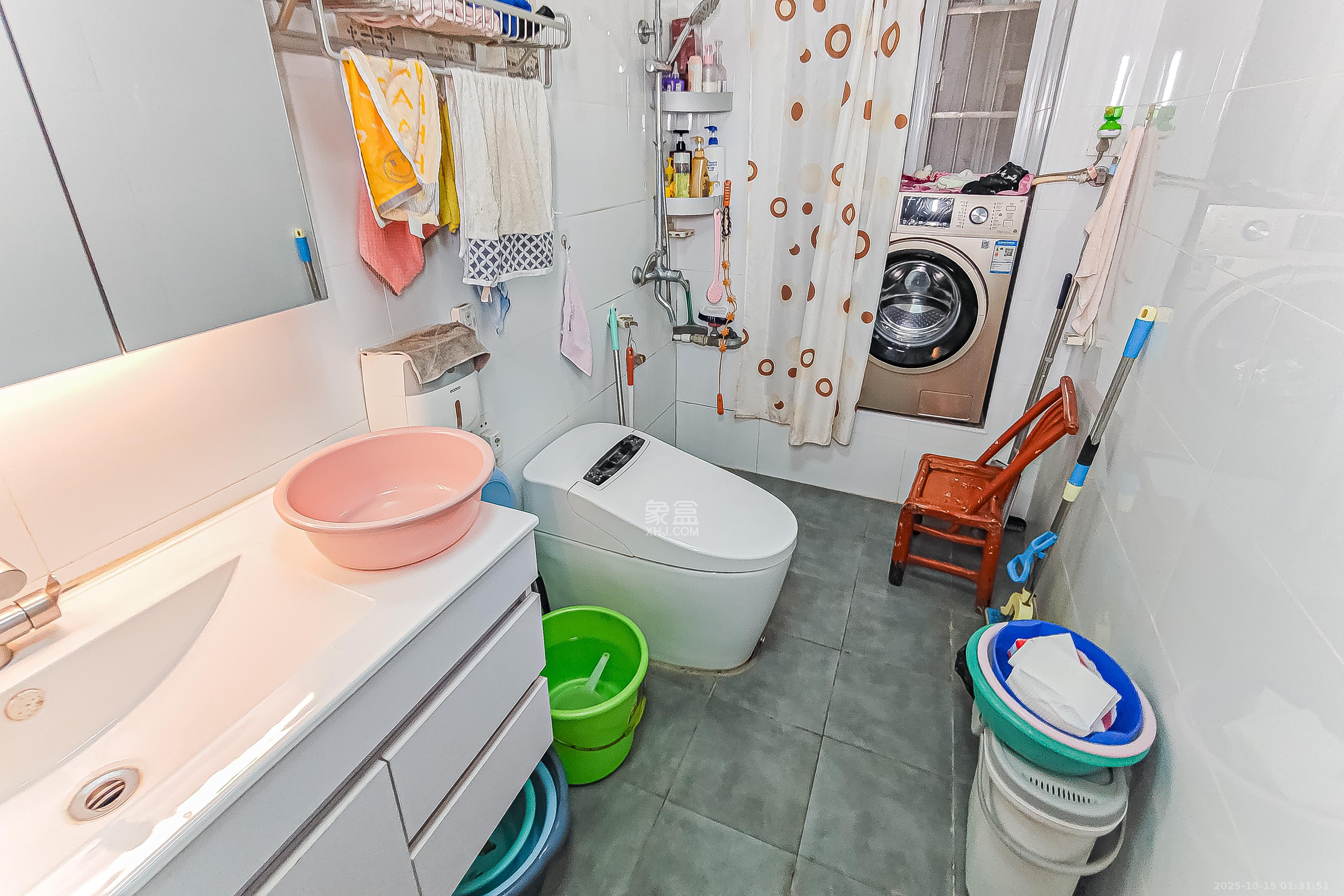 远东公寓  1室0厅0卫    61.5万 远东公寓  1室0厅0卫    61.5万卫生间