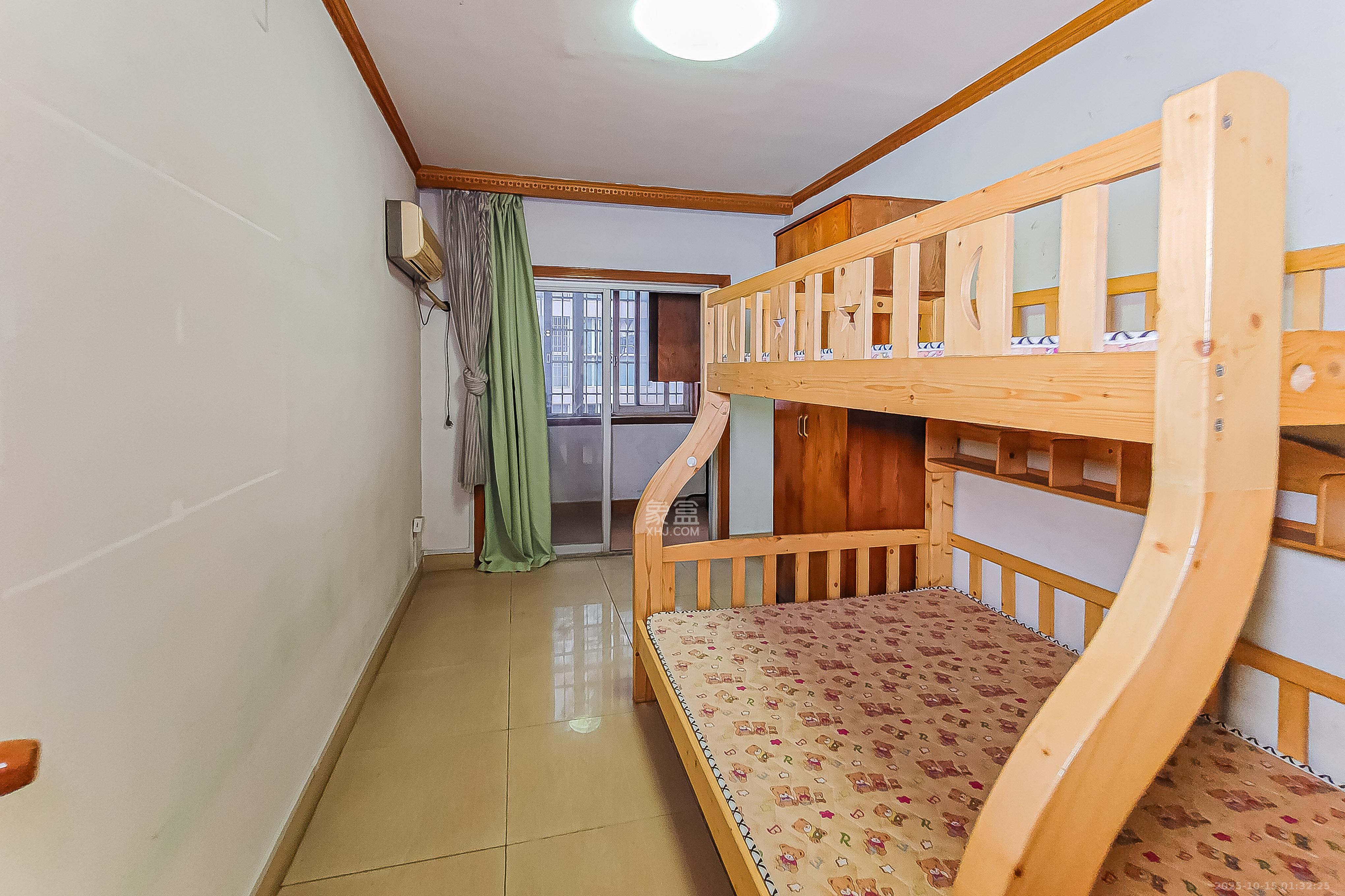 梓园大厦 3室2厅2卫 105.0万 梓园大厦 3室2厅2卫 105.0万卧室