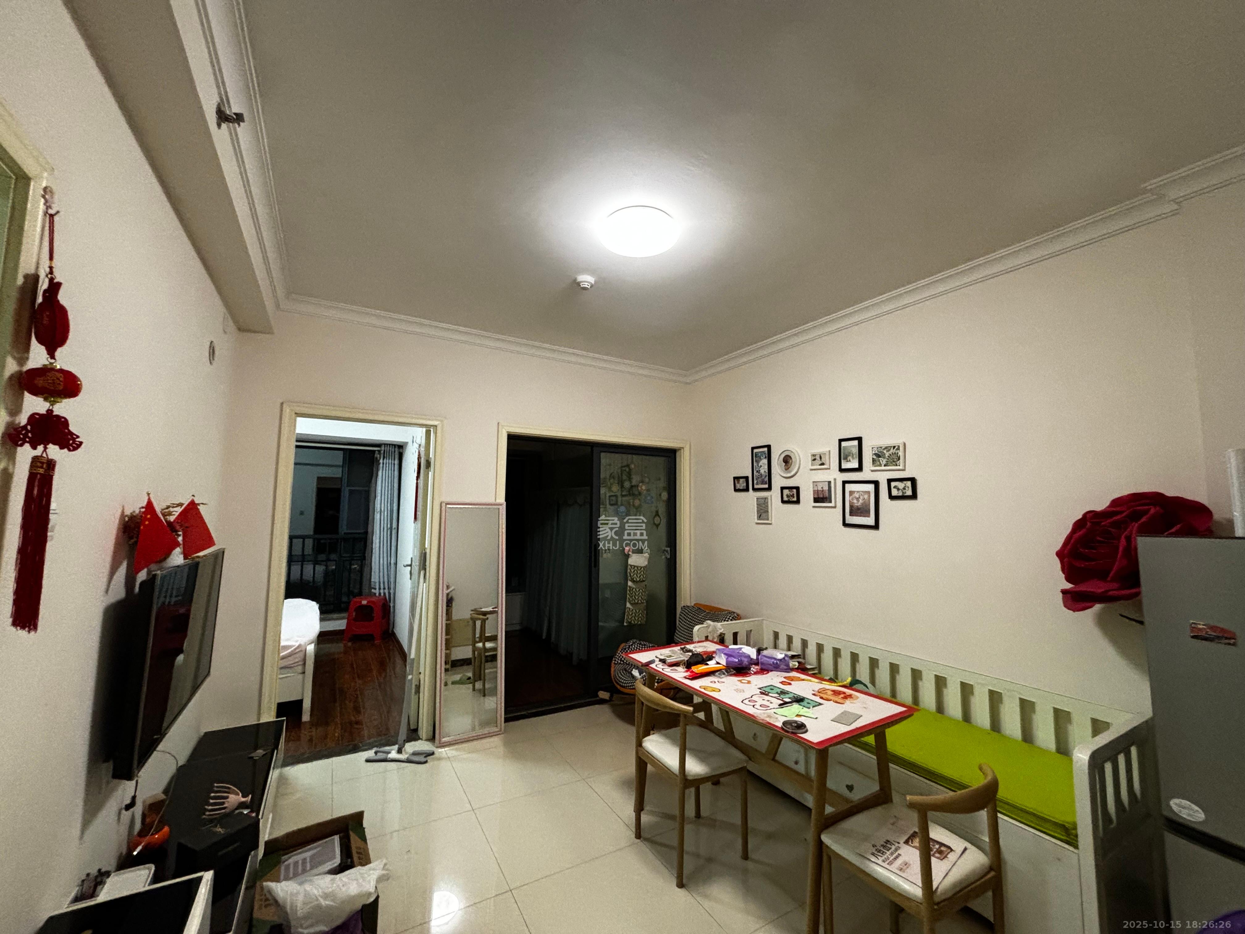 中建芙蓉工社 2室1厅1卫 1600.0元/月 中建芙蓉工社 2室1厅1卫 1600.0元/月室内图