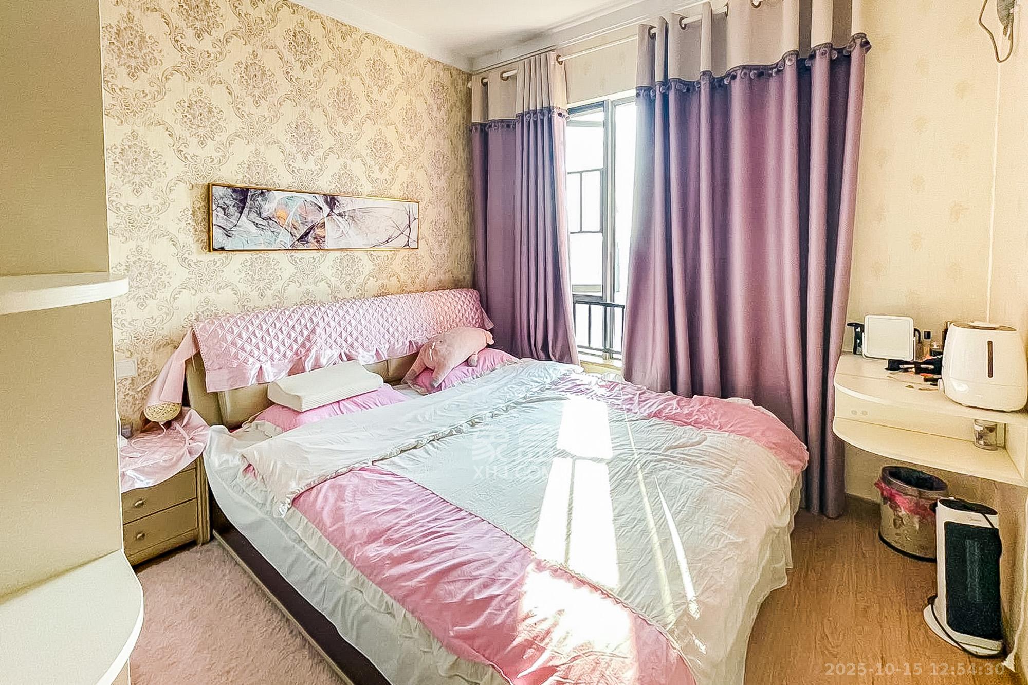 珠江郦城公园1号  2室1厅1卫    85.0万 珠江郦城公园1号  2室1厅1卫    85.0万卧室