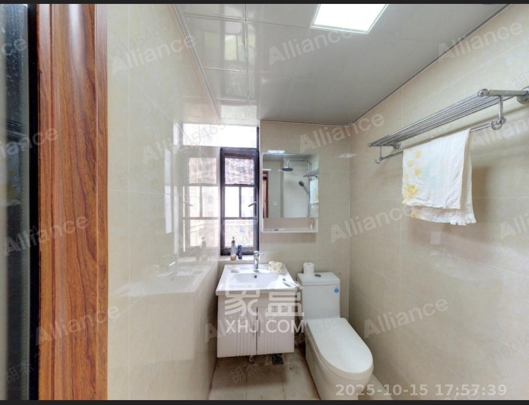 辉煌国际城二期 3室2厅2卫 2700.0元/月 辉煌国际城二期 3室2厅2卫 2700.0元/月室内图