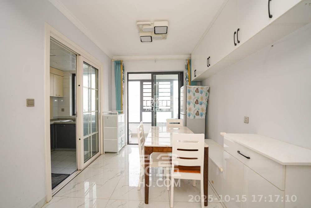 五矿万境蓝山  3室2厅1卫    2000.0元/月 五矿万境蓝山  3室2厅1卫    2000.0元/月室内图