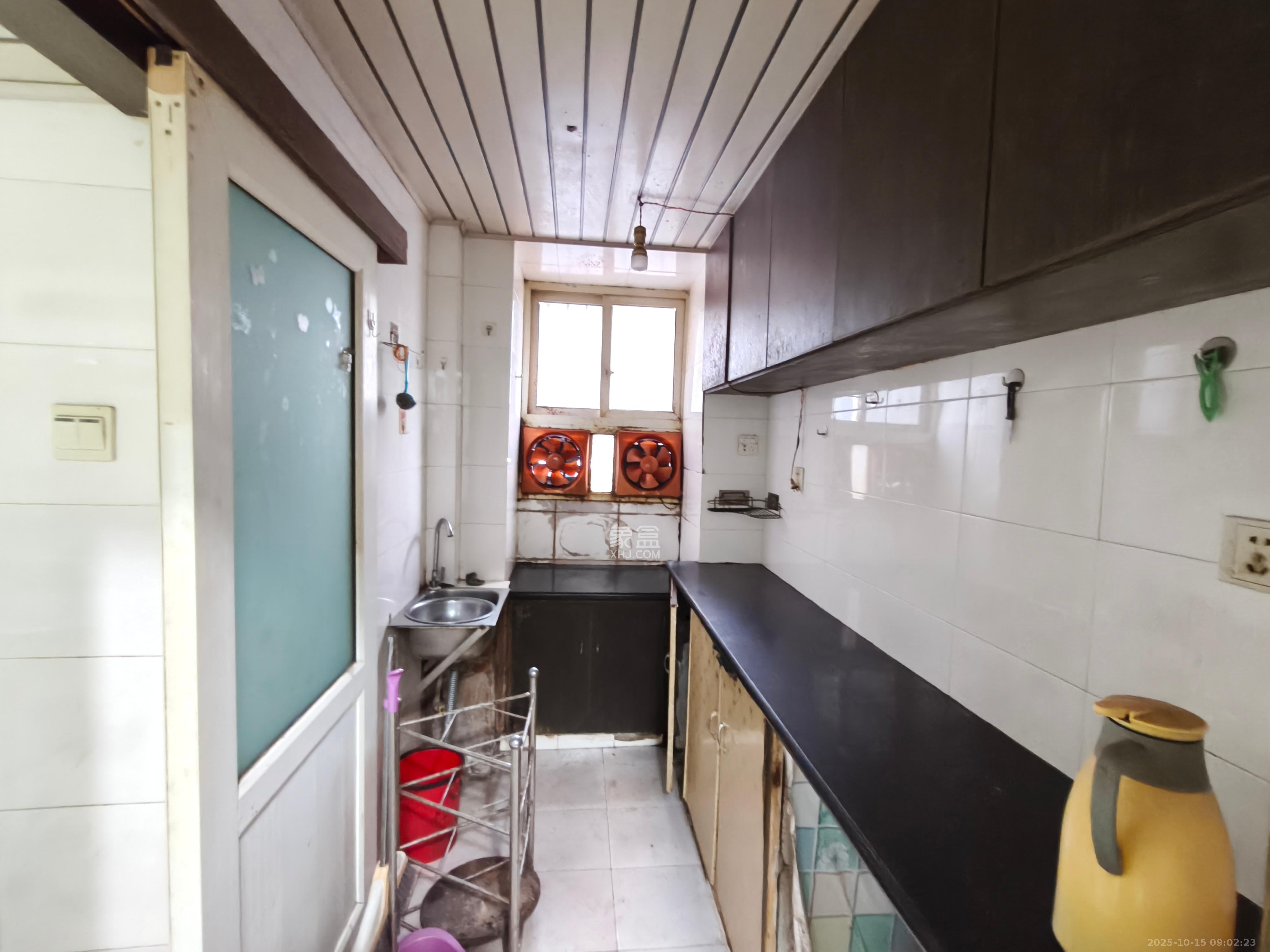 王公塘社区  2室1厅1卫    1200.0元/月室内图