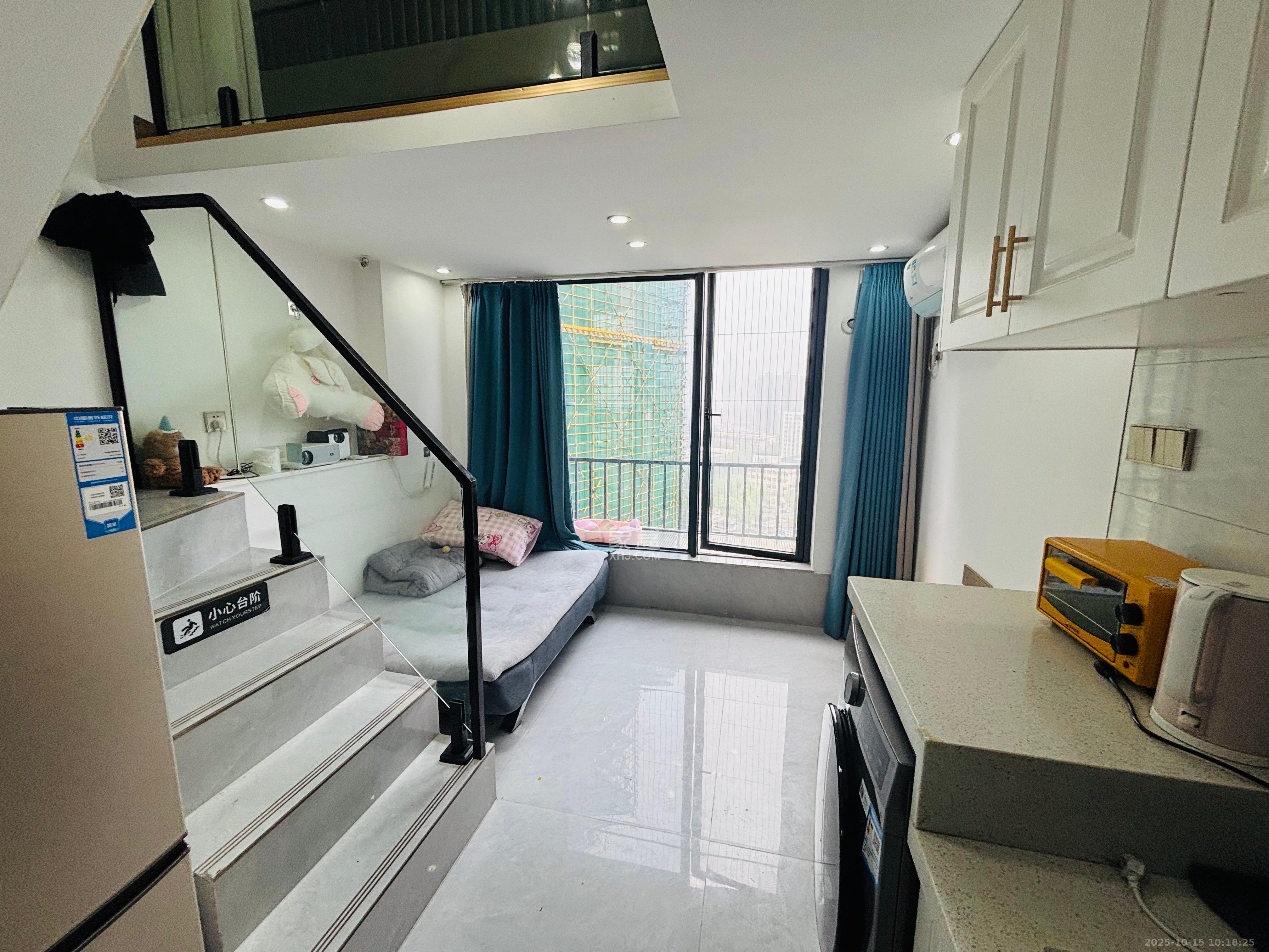 力高凤凰新天  2室1厅1卫    2000.0元/月