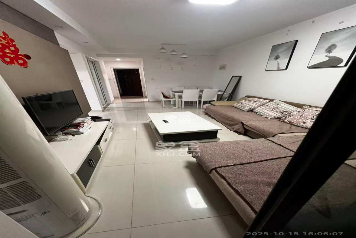 山语城三期 2室2厅1卫 1700.0元/月 山语城三期 2室2厅1卫 1700.0元/月室内图