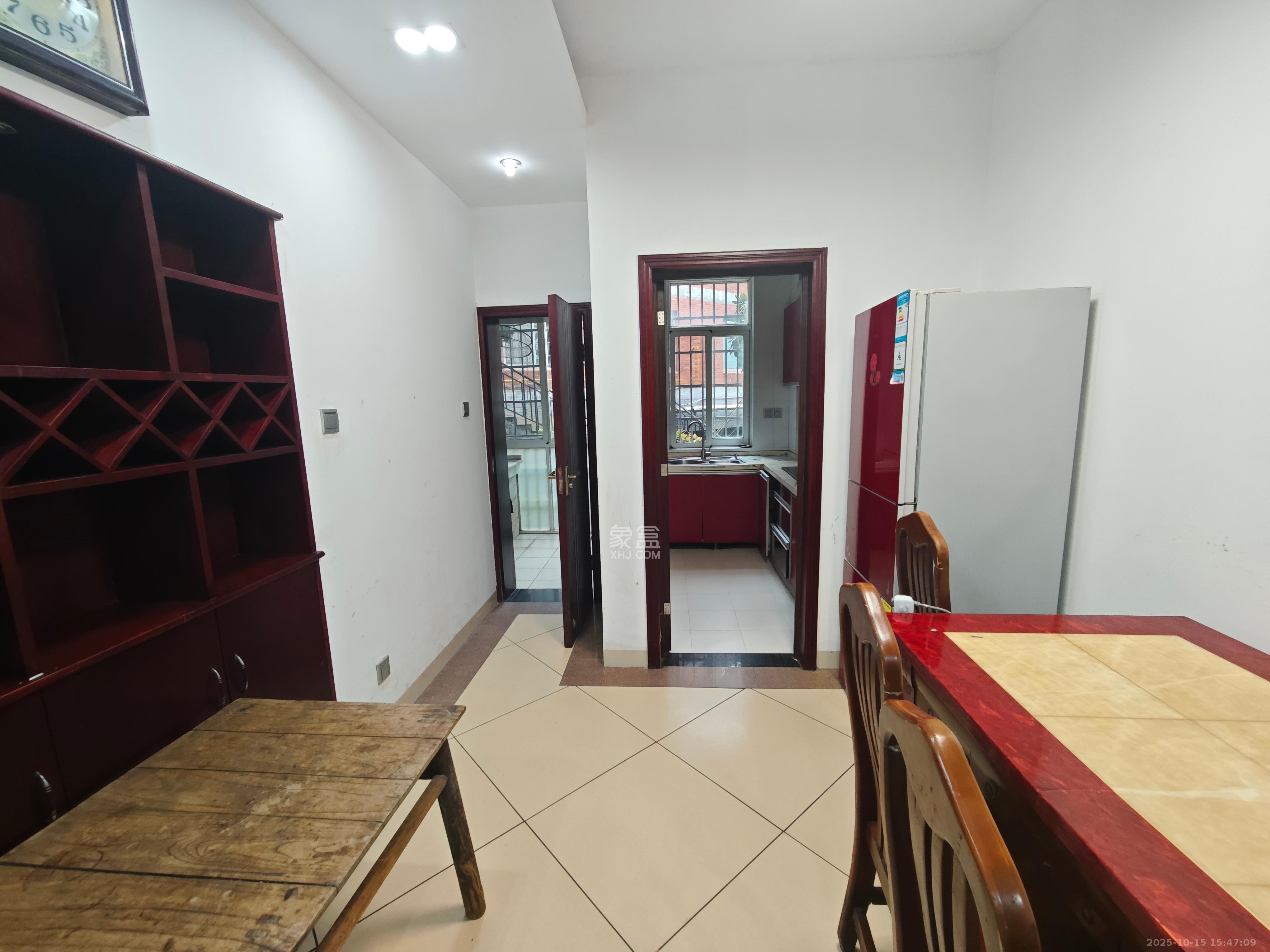 山水人家一二期 2室2厅1卫 1550.0元/月 山水人家一二期 2室2厅1卫 1550.0元/月室内图