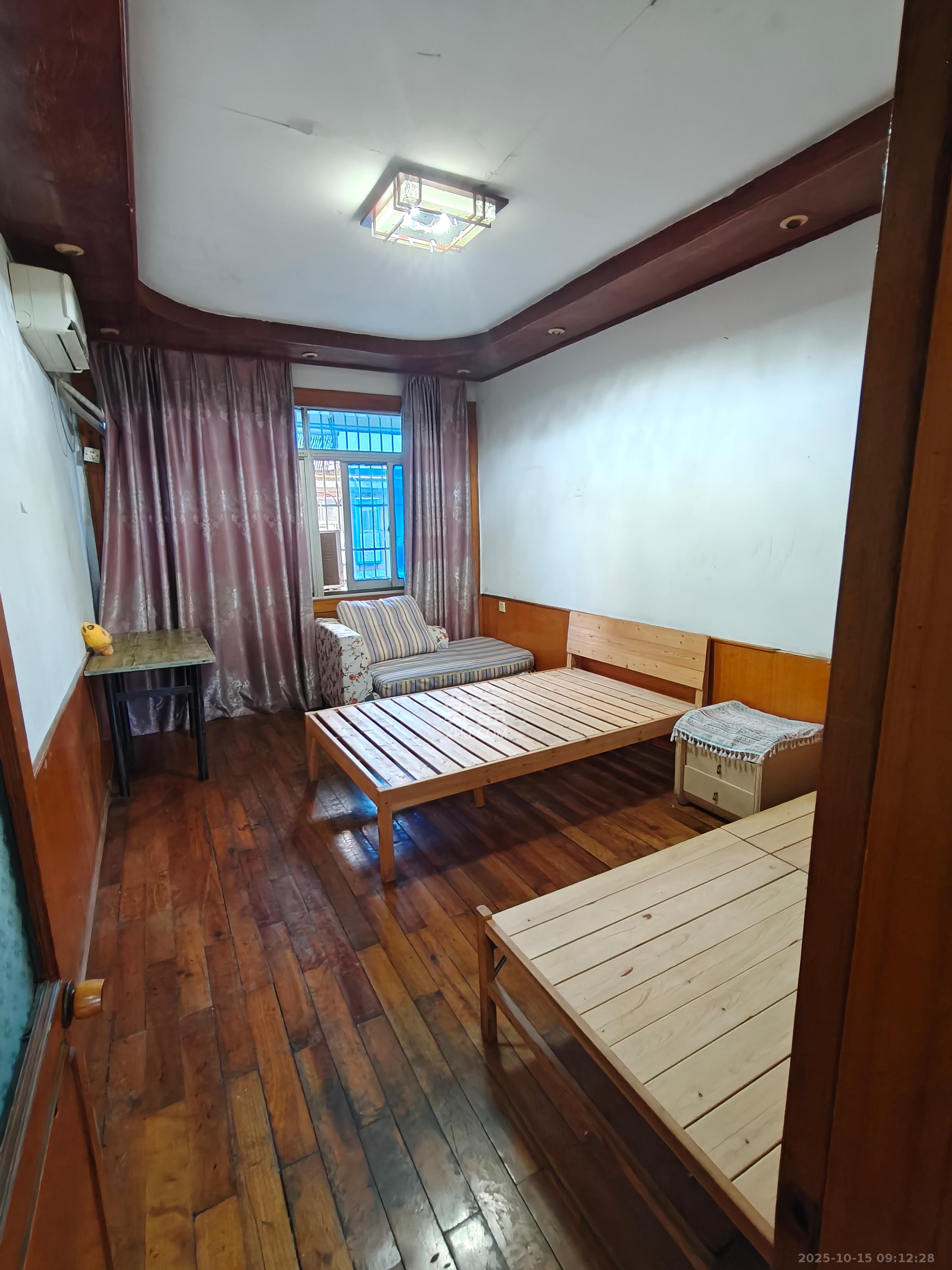 赤岗小区（一二三片）  3室1厅1卫    1500.0元/月室内图