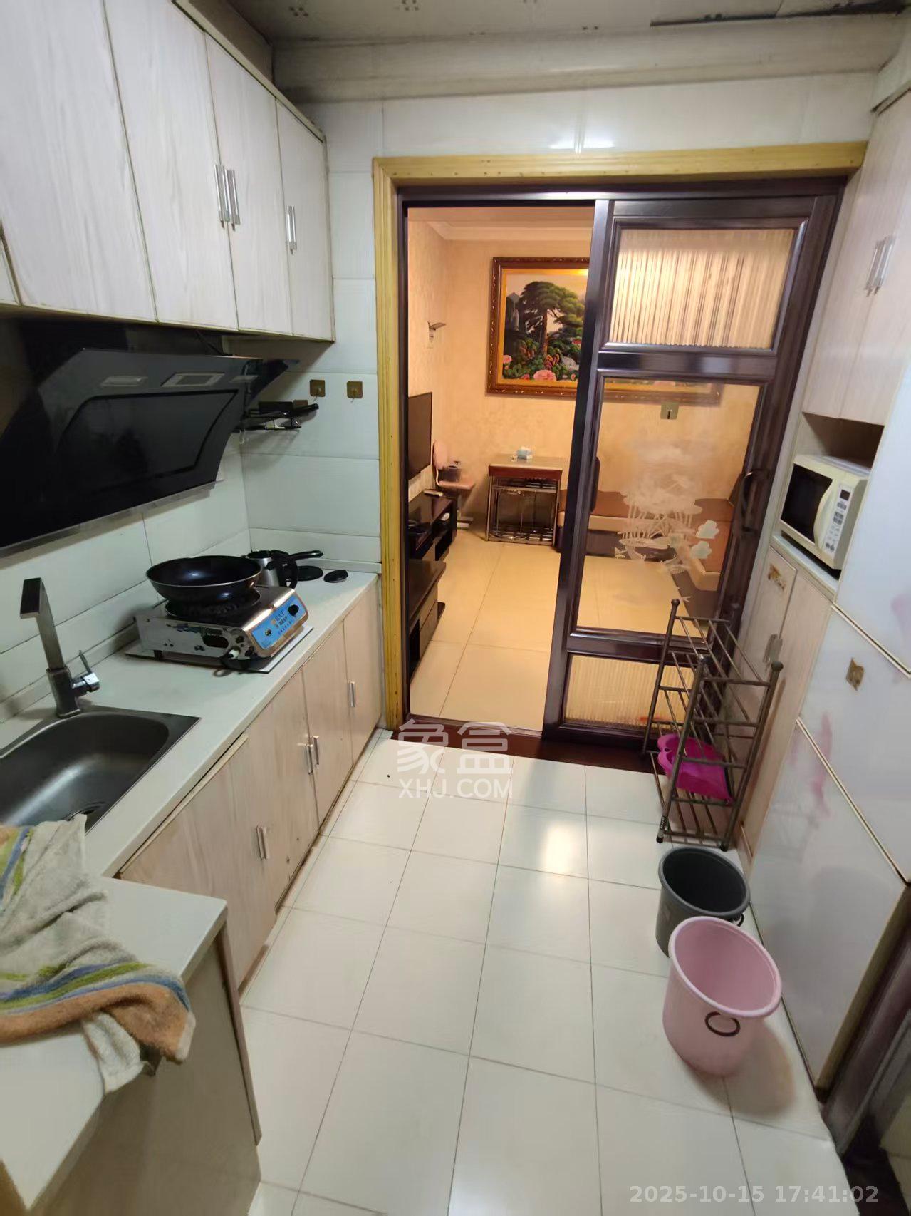 I尚国际(元泰大厦) 2室1厅1卫 1400.0元/月 I尚国际(元泰大厦) 2室1厅1卫 1400.0元/月室内图