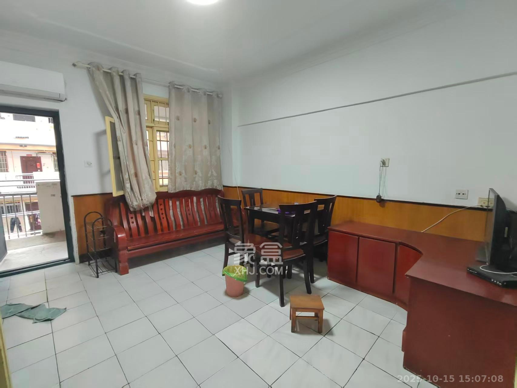 工商所宿舍(上碧湘街30号) 2室1厅1卫 2400.0元/月 工商所宿舍(上碧湘街30号) 2室1厅1卫 2400.0元/月室内图