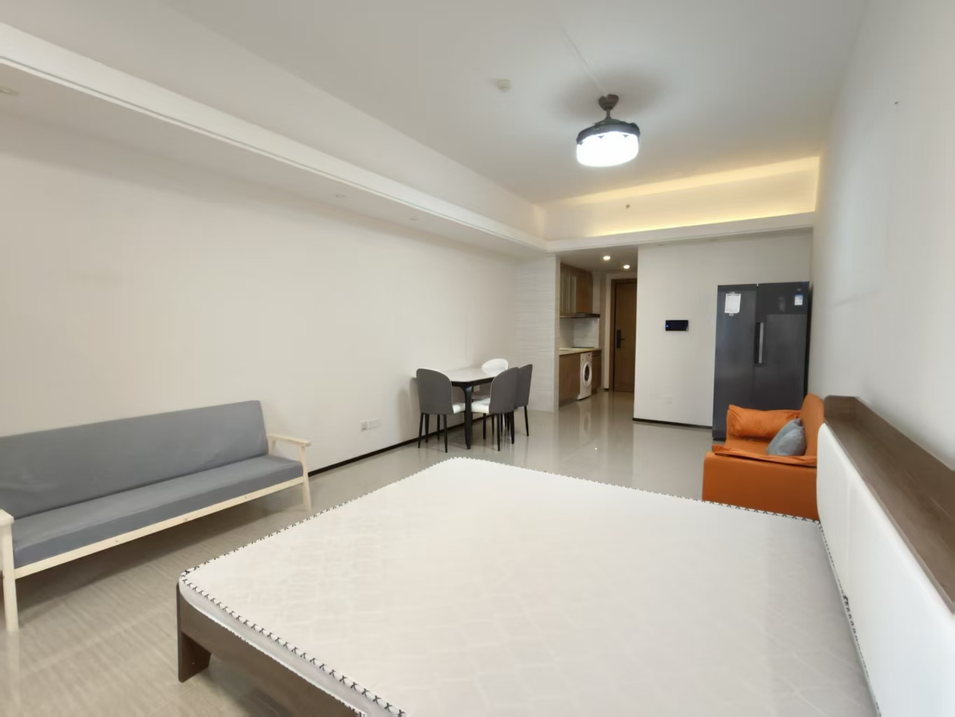 恒大外滩 1室1厅1卫 2000.0元/月 恒大外滩 1室1厅1卫 2000.0元/月室内图