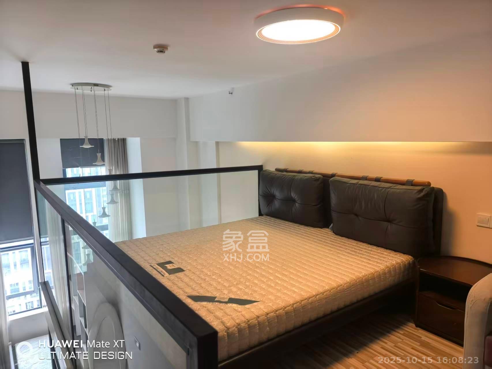 华润置地广场二期 2室1厅1卫 1800.0元/月 华润置地广场二期 2室1厅1卫 1800.0元/月室内图