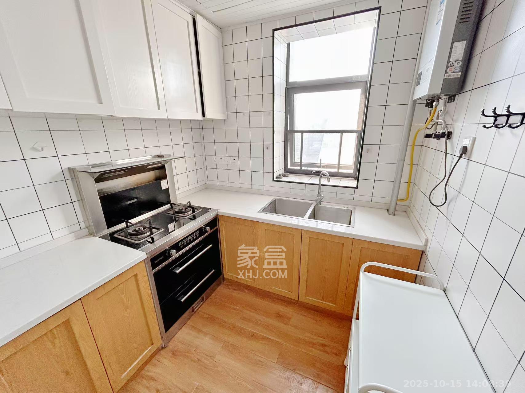 欧亚达国际广场  2室1厅1卫    2400.0元/月室内图