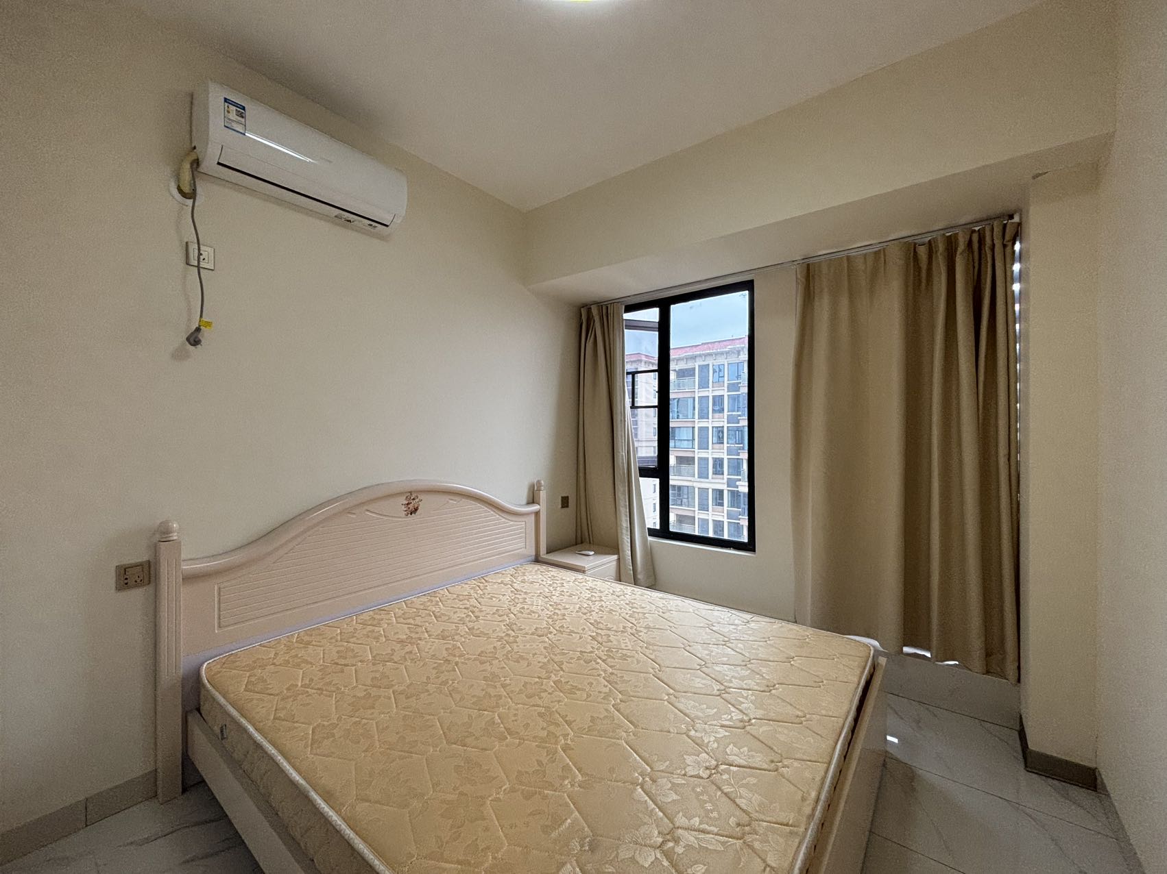 缇香名苑二期  2室2厅1卫    1800.0元/月室内图