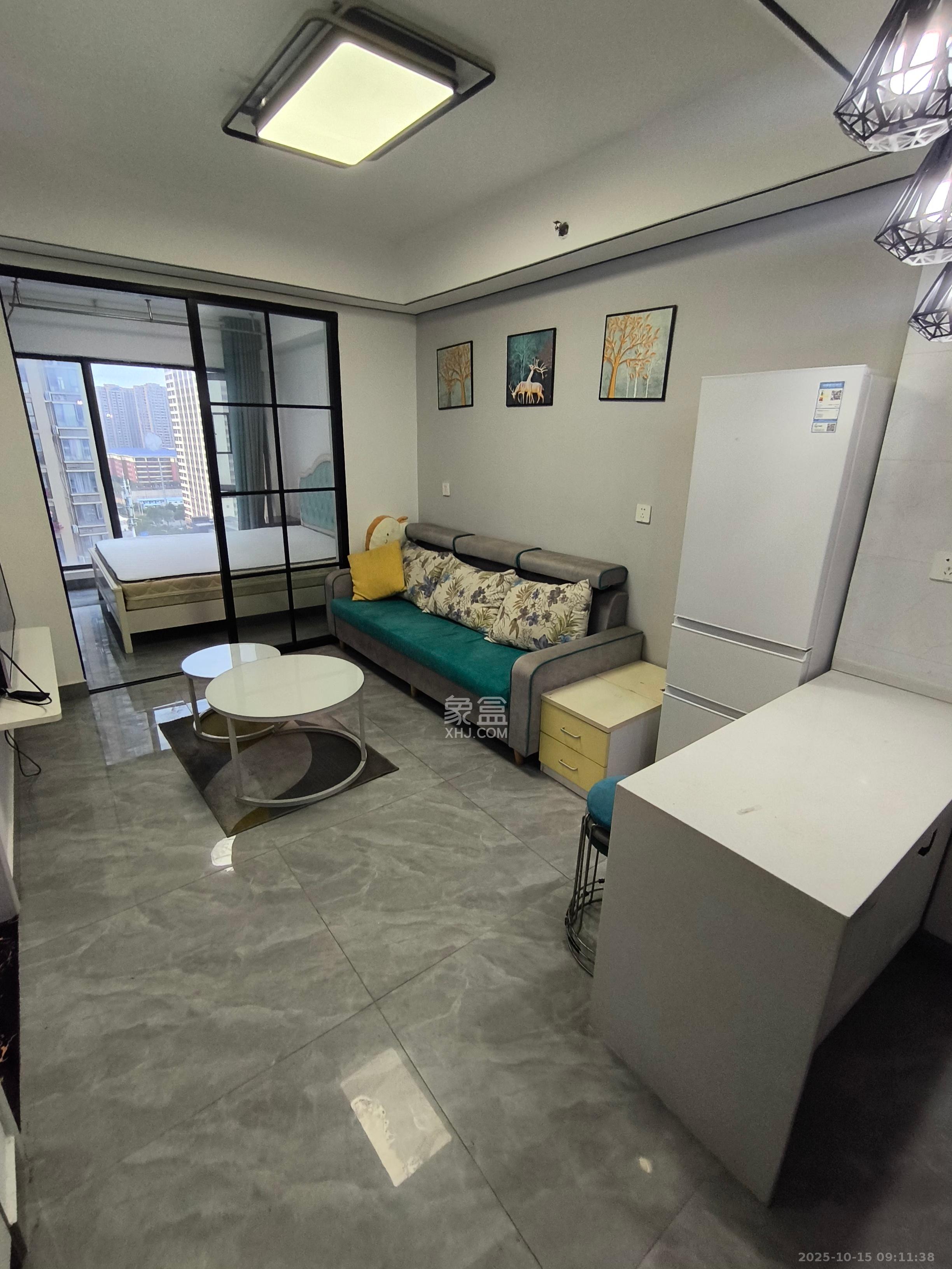 鑫远御文台一期 2室1厅1卫 1600.0元/月 鑫远御文台一期 2室1厅1卫 1600.0元/月室内图