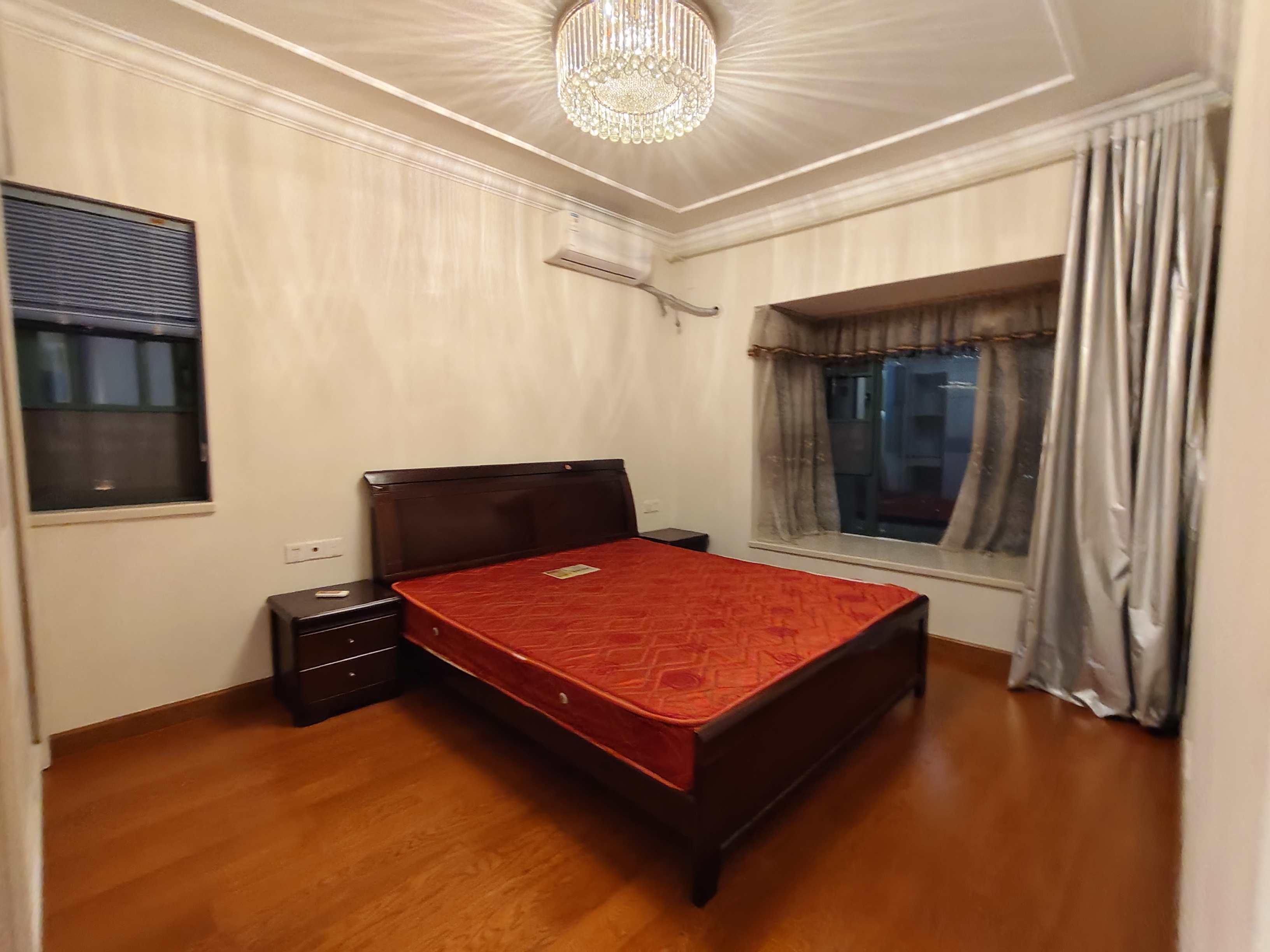 恒大绿洲  3室2厅2卫    1800.0元/月室内图