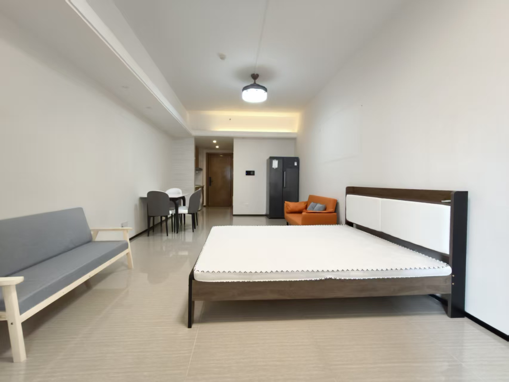 恒大外滩 1室1厅1卫 2000.0元/月 恒大外滩 1室1厅1卫 2000.0元/月室内图