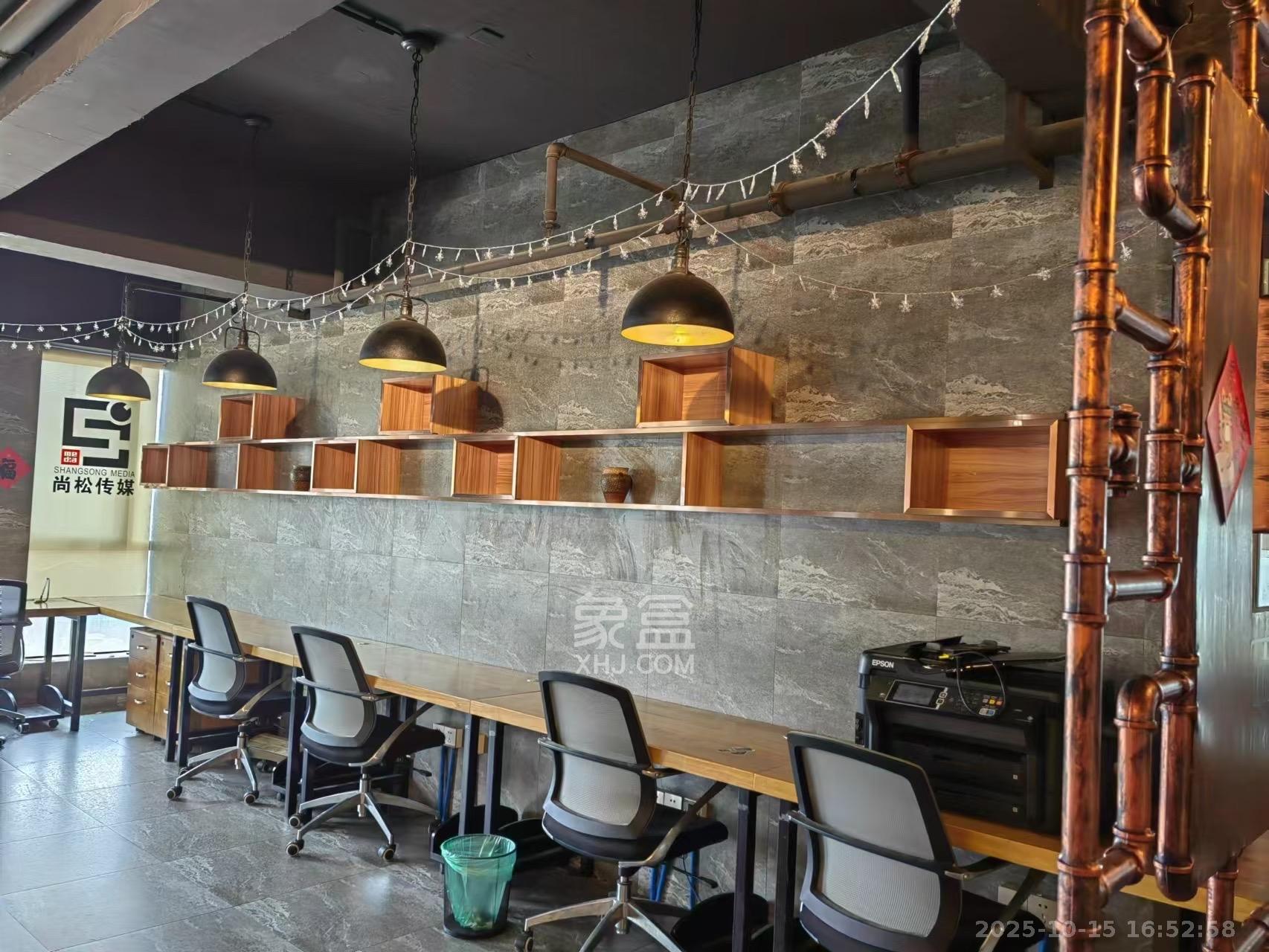 长城万富汇   350.0㎡      18000.0元/月室内图