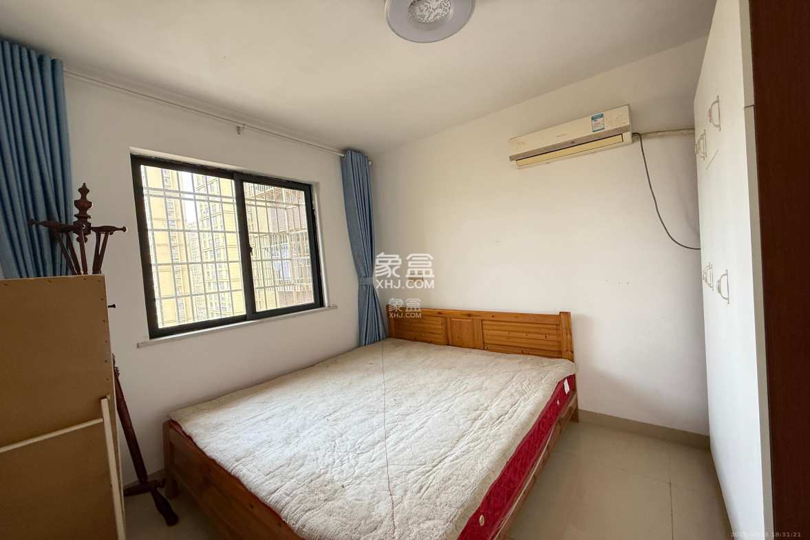 金富星城 1室2厅1卫 1500.0元/月 金富星城 1室2厅1卫 1500.0元/月室内图