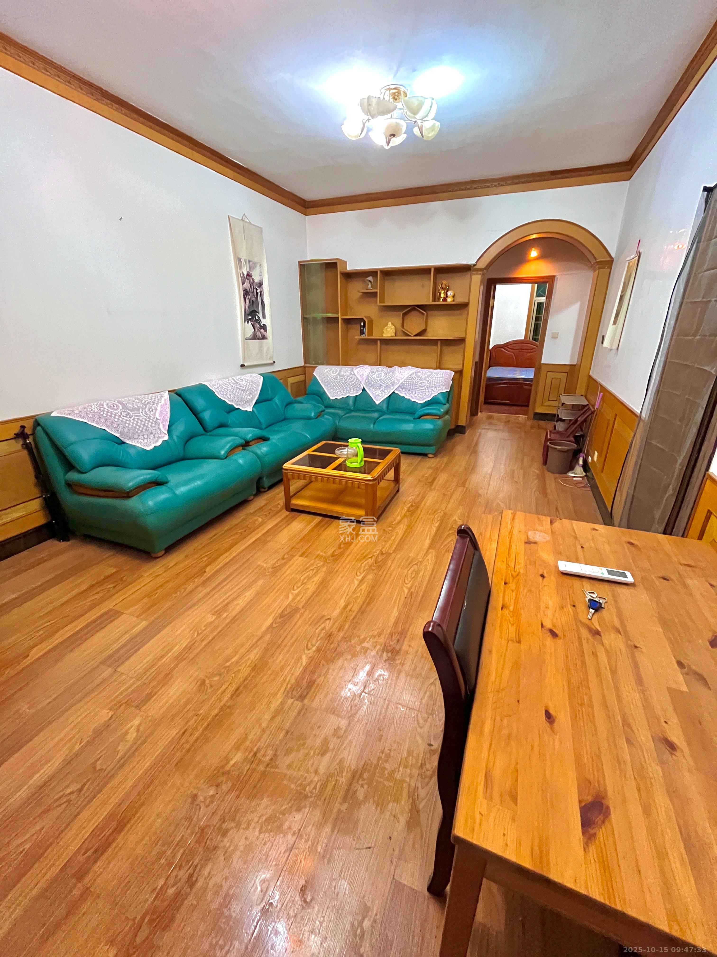 友谊社区(安置区、别墅区)  3室1厅1卫    1500.0元/月 友谊社区(安置区、别墅区)  3室1厅1卫    1500.0元/月室内图