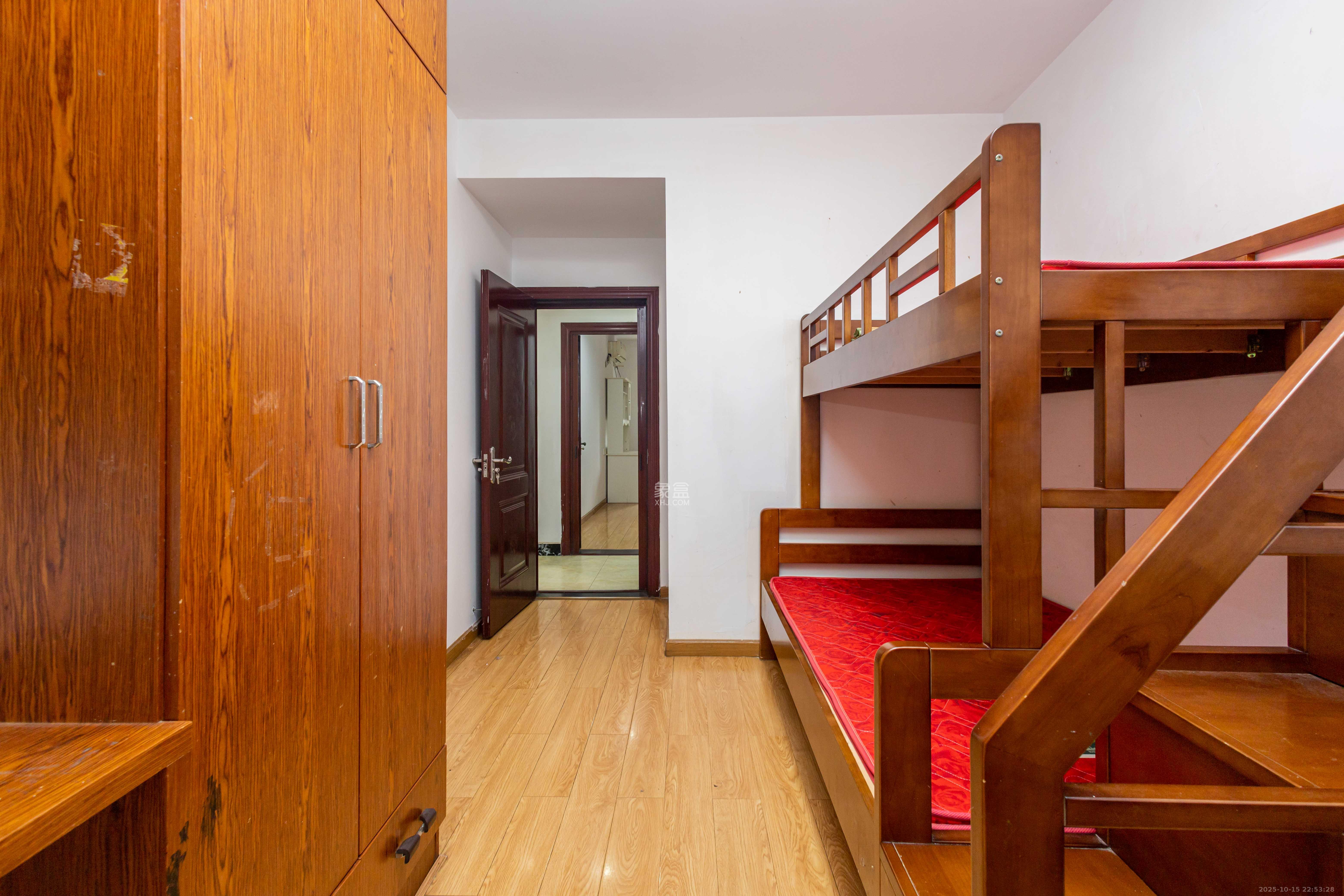 中国铁建国际城一期  3室2厅1卫    59.0万 中国铁建国际城一期  3室2厅1卫    59.0万卧室