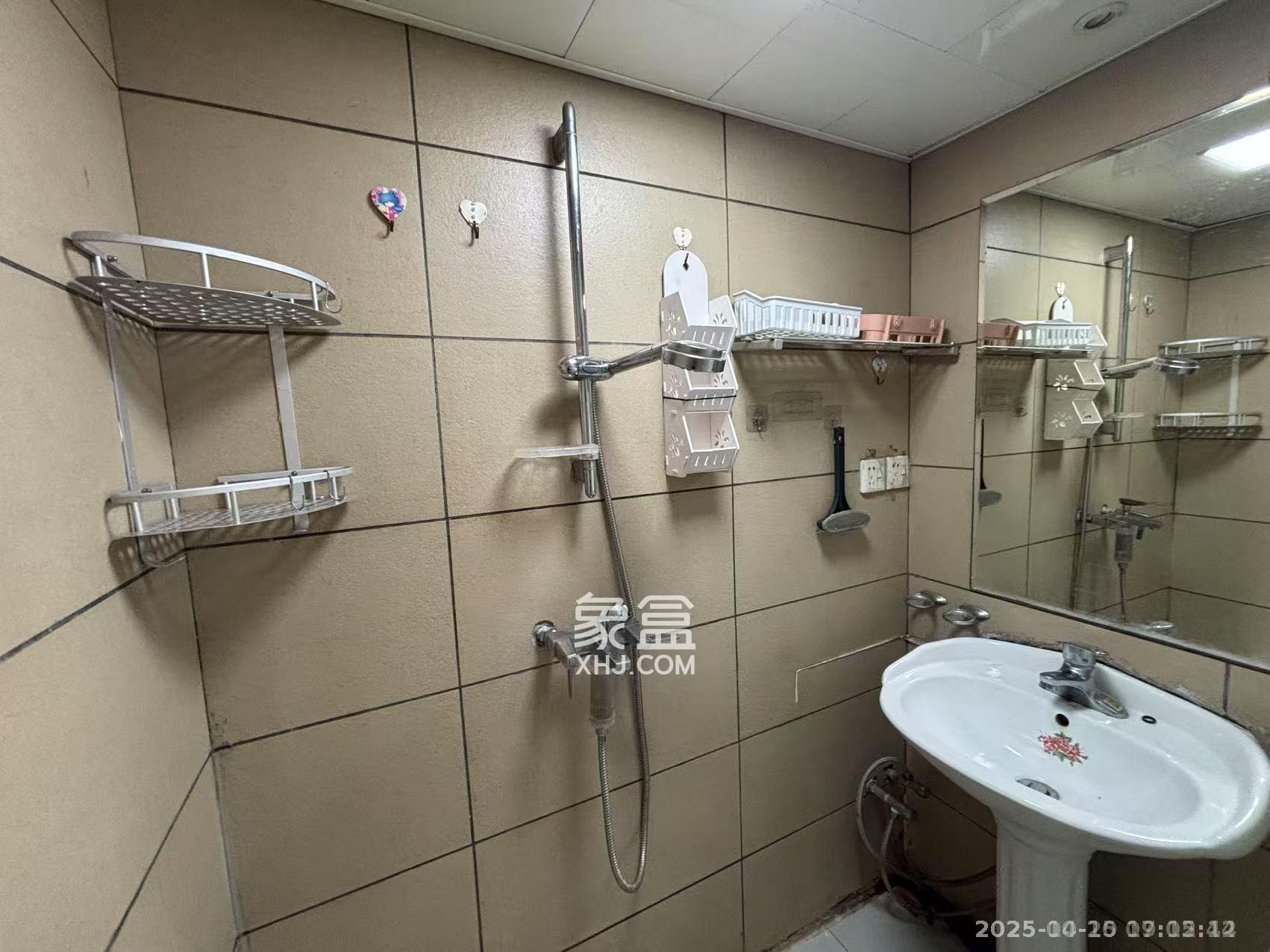 他城(天鸿时代公寓)  1室1厅1卫    1200.0元/月 他城(天鸿时代公寓)  1室1厅1卫    1200.0元/月室内图