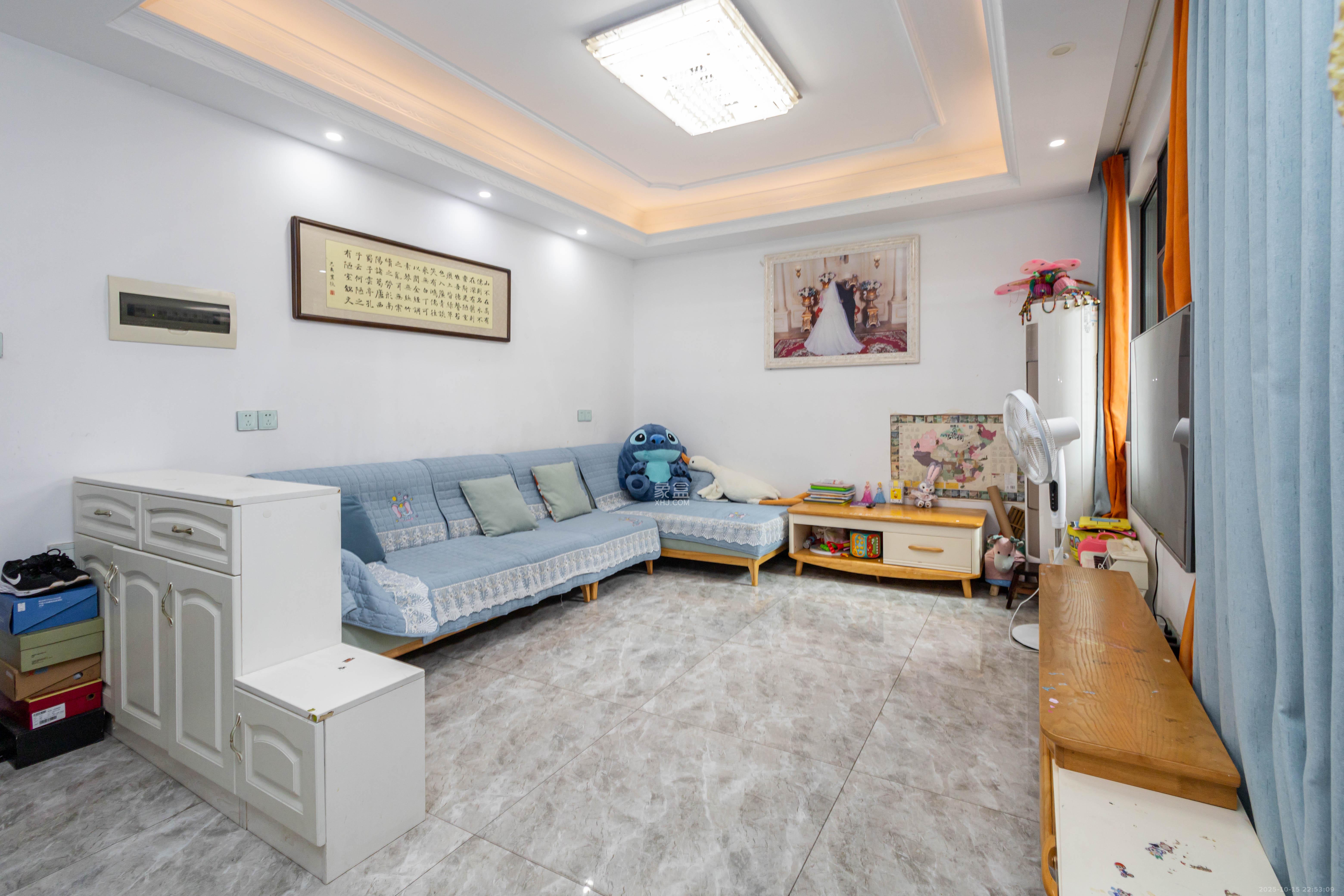 高林仕家  3室2厅1卫    51.8万客厅