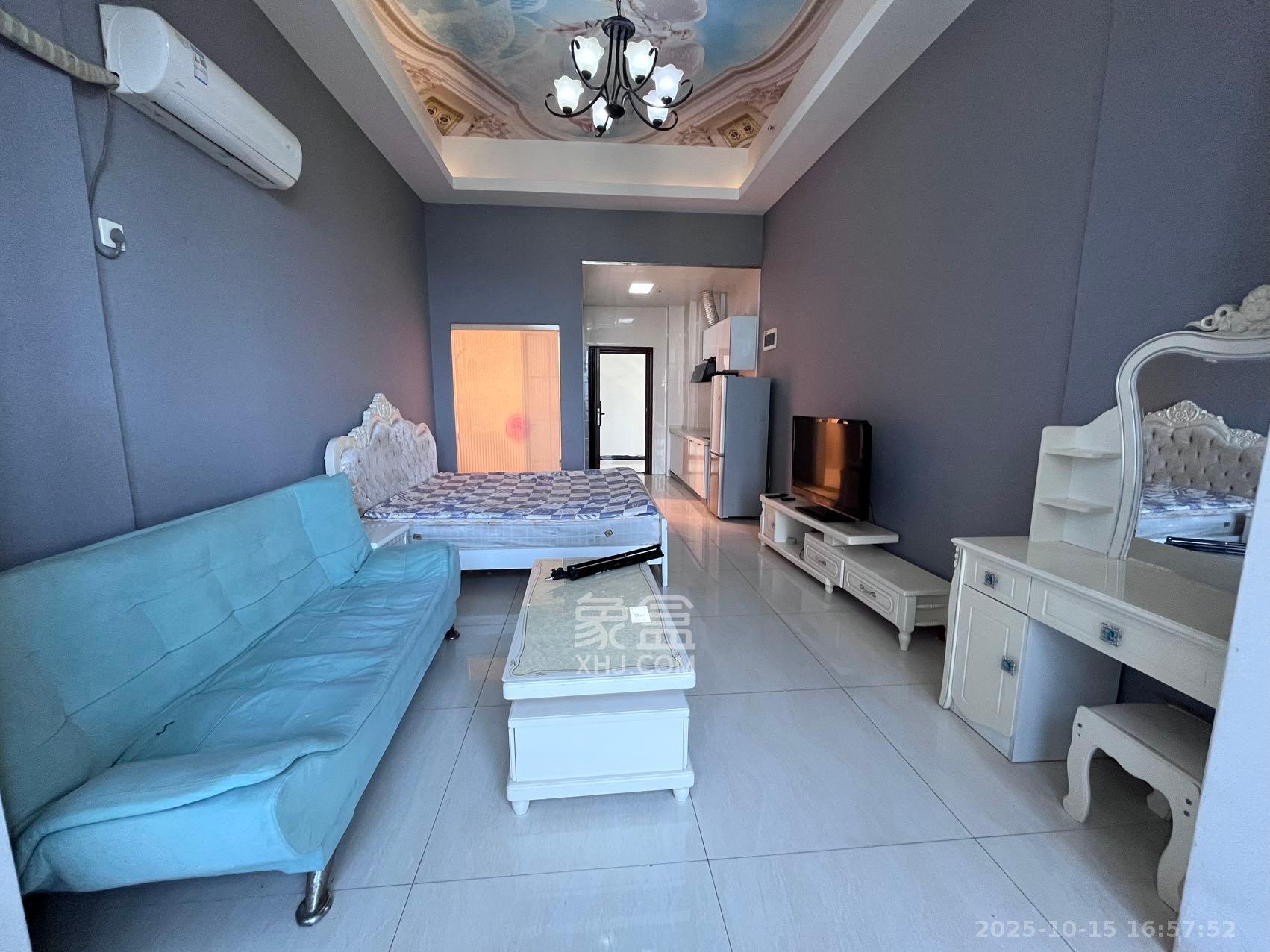 华侨假日中心(晟华苑) 1室0厅1卫 1400.0元/月 华侨假日中心(晟华苑) 1室0厅1卫 1400.0元/月室内图