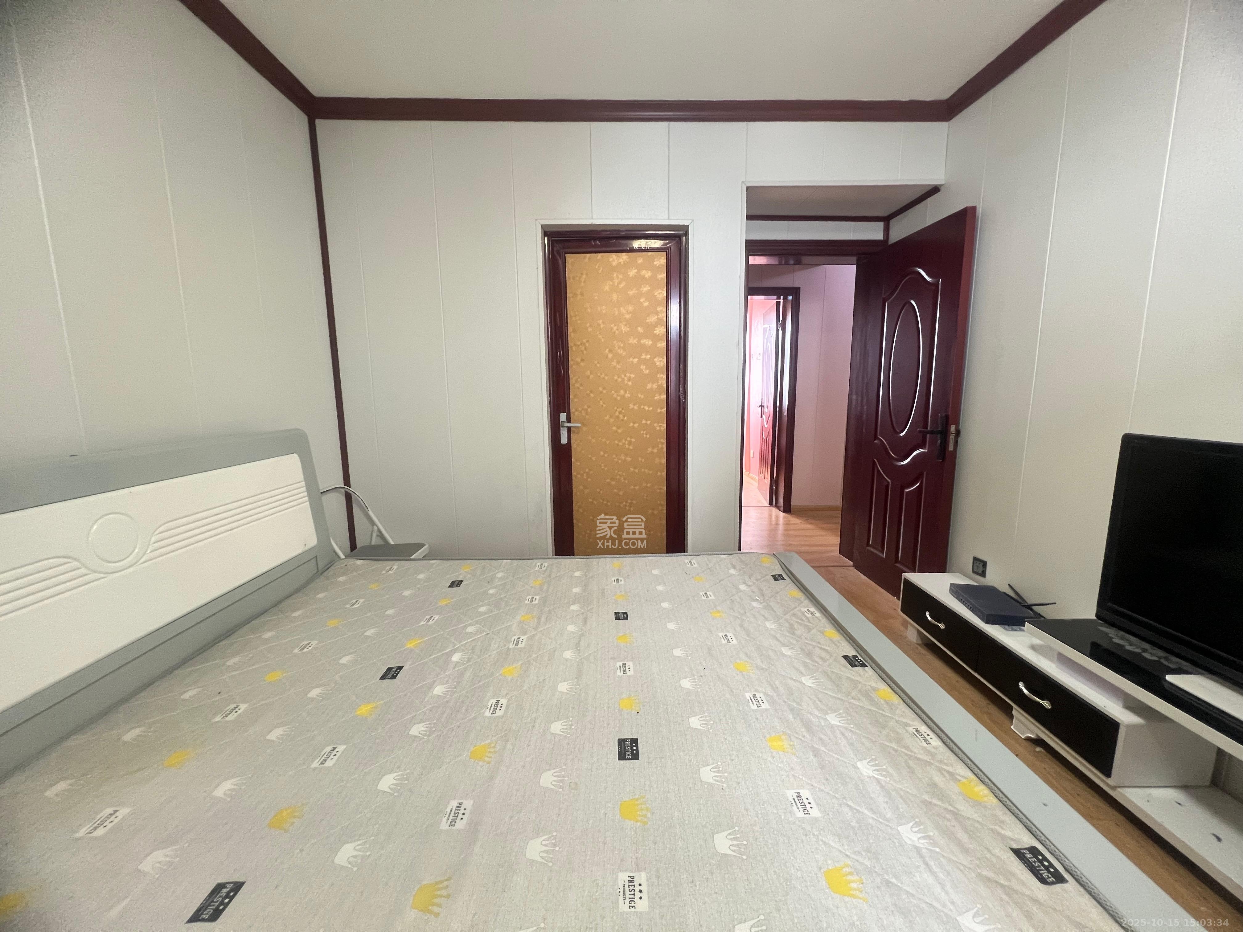 长永佳苑  3室2厅2卫    2000.0元/月室内图