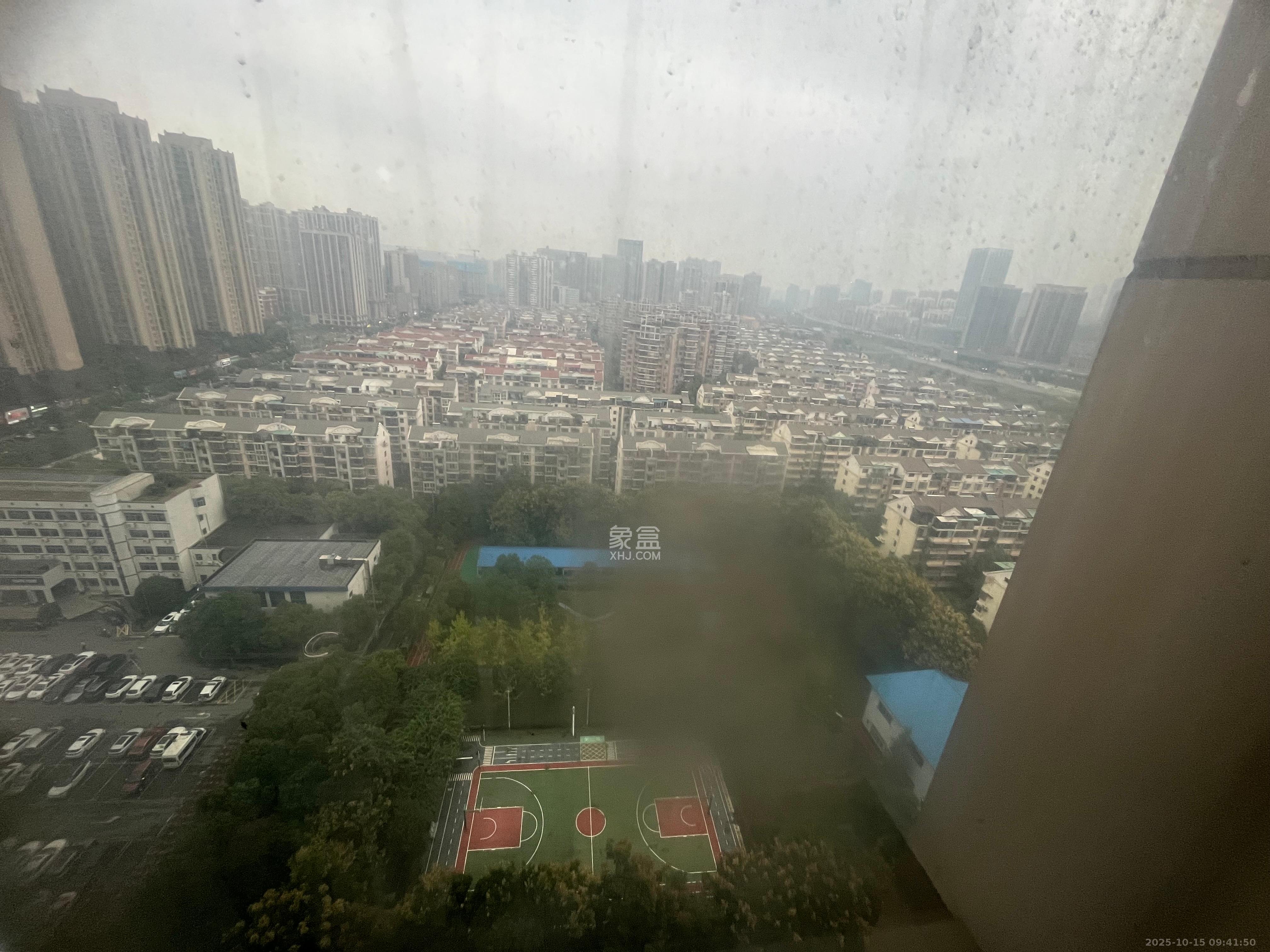 万坤图财富广场  1室1厅1卫    1900.0元/月 万坤图财富广场  1室1厅1卫    1900.0元/月室内图