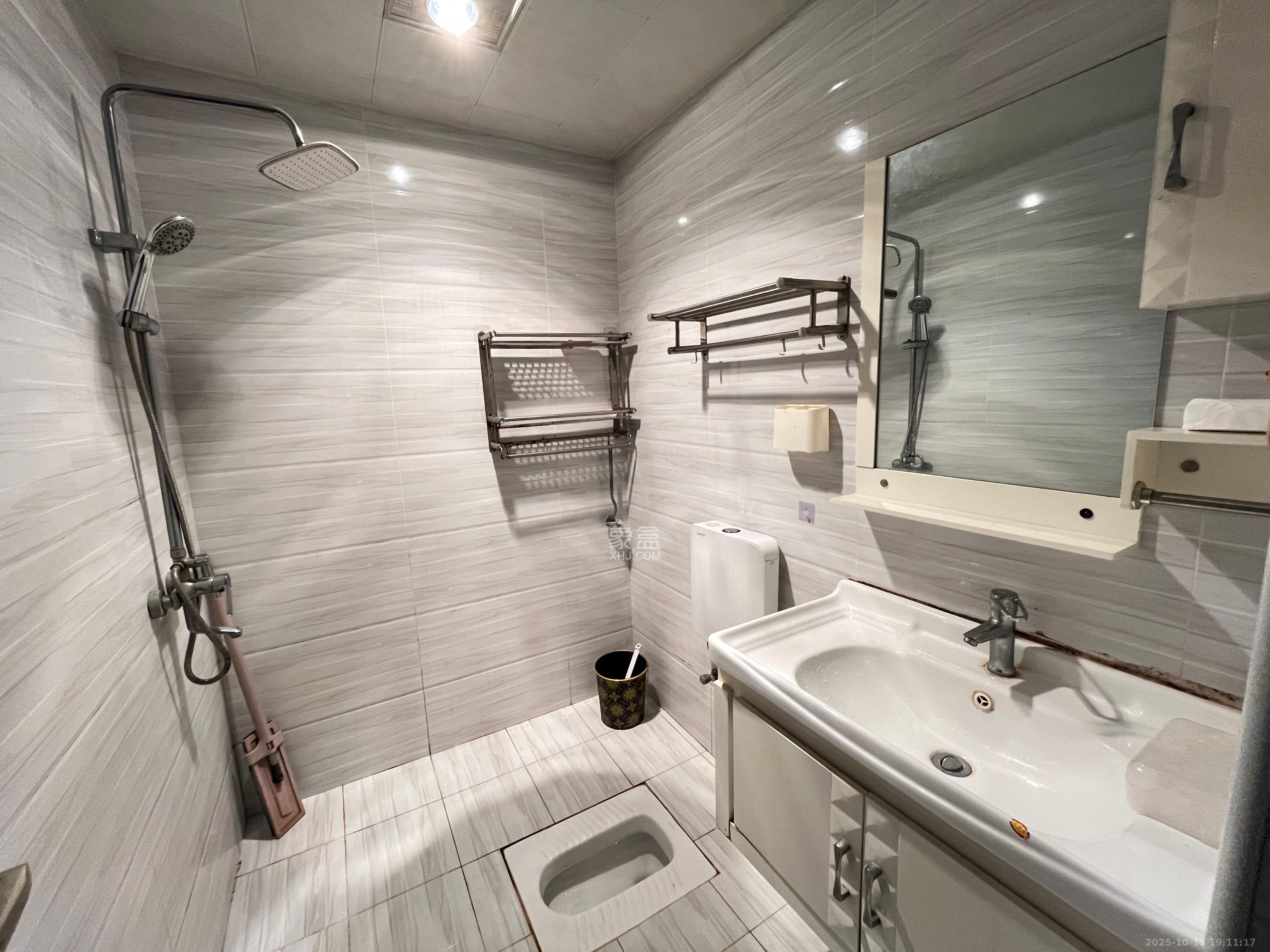 江南华府  1室0厅0卫    1400.0元/月室内图