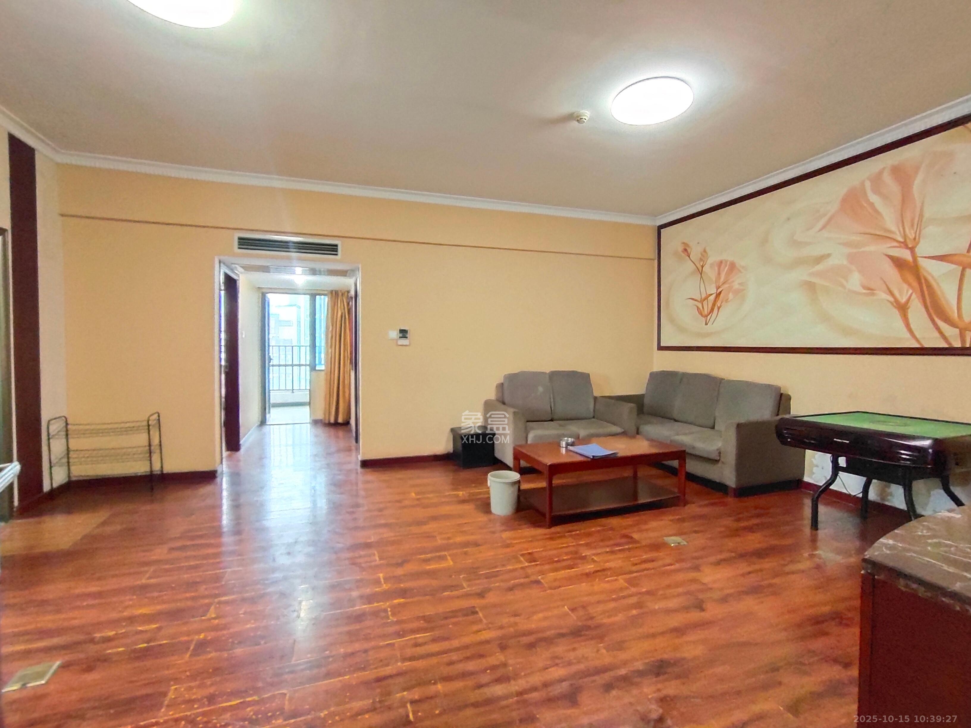 名富公寓  2室1厅1卫    2000.0元/月 名富公寓  2室1厅1卫    2000.0元/月室内图