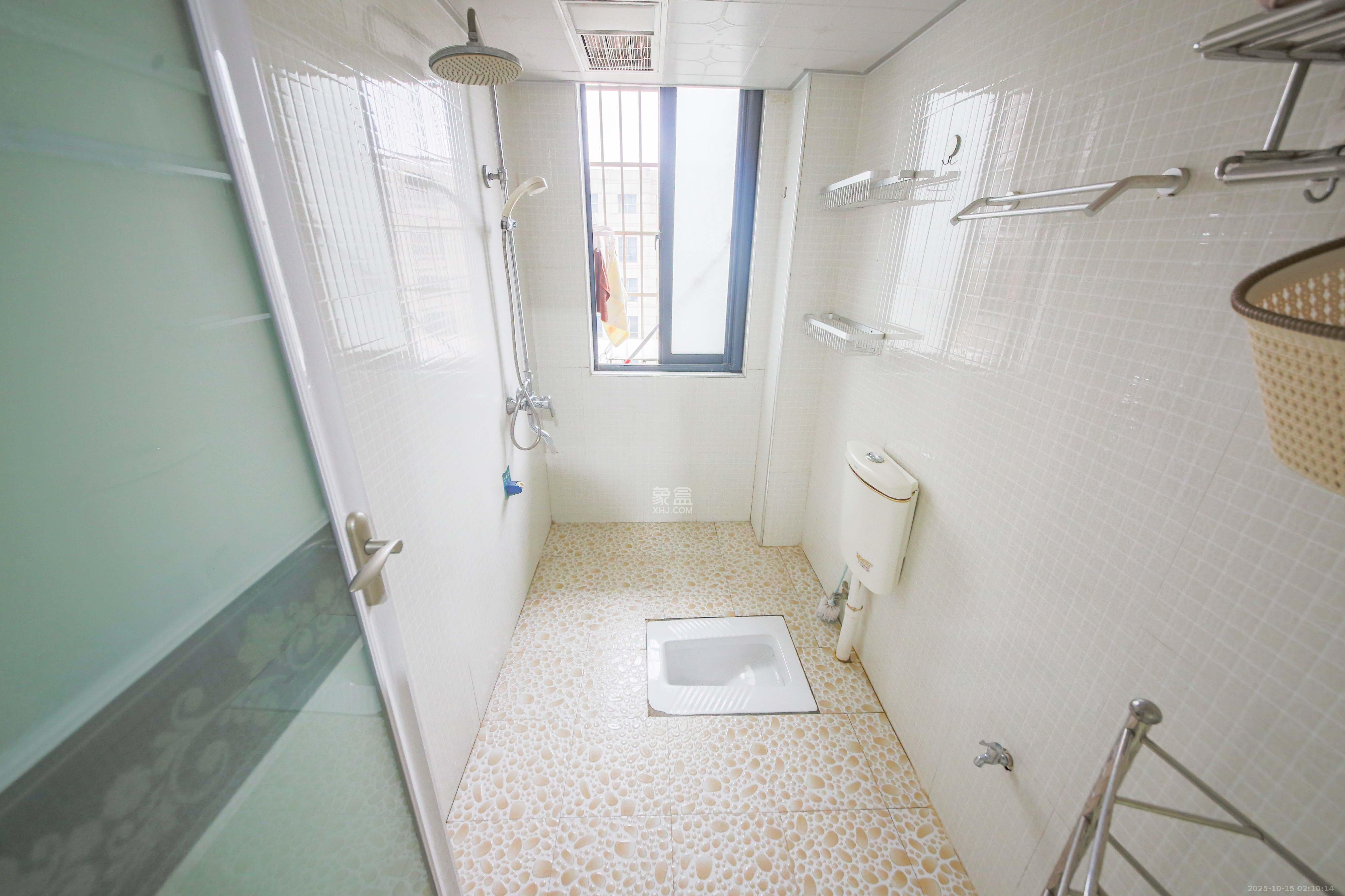 和庄  3室2厅1卫    78.0万 和庄  3室2厅1卫    78.0万卫生间