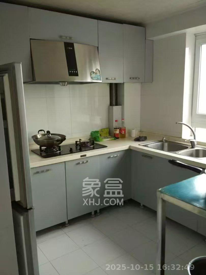 他城(天鸿时代公寓)  4室2厅2卫    2500.0元/月 他城(天鸿时代公寓)  4室2厅2卫    2500.0元/月室内图