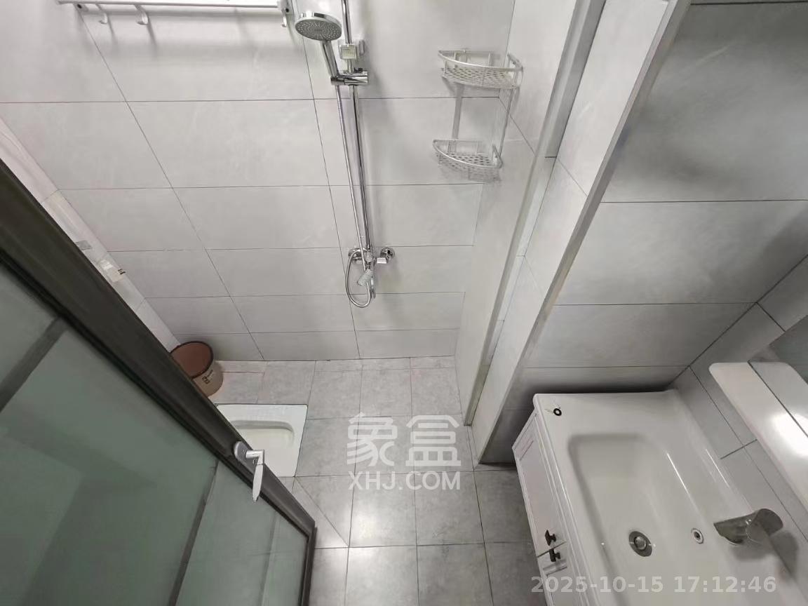 梅溪国际公寓（步步高新天地）  1室1厅1卫    1800.0元/月室内图