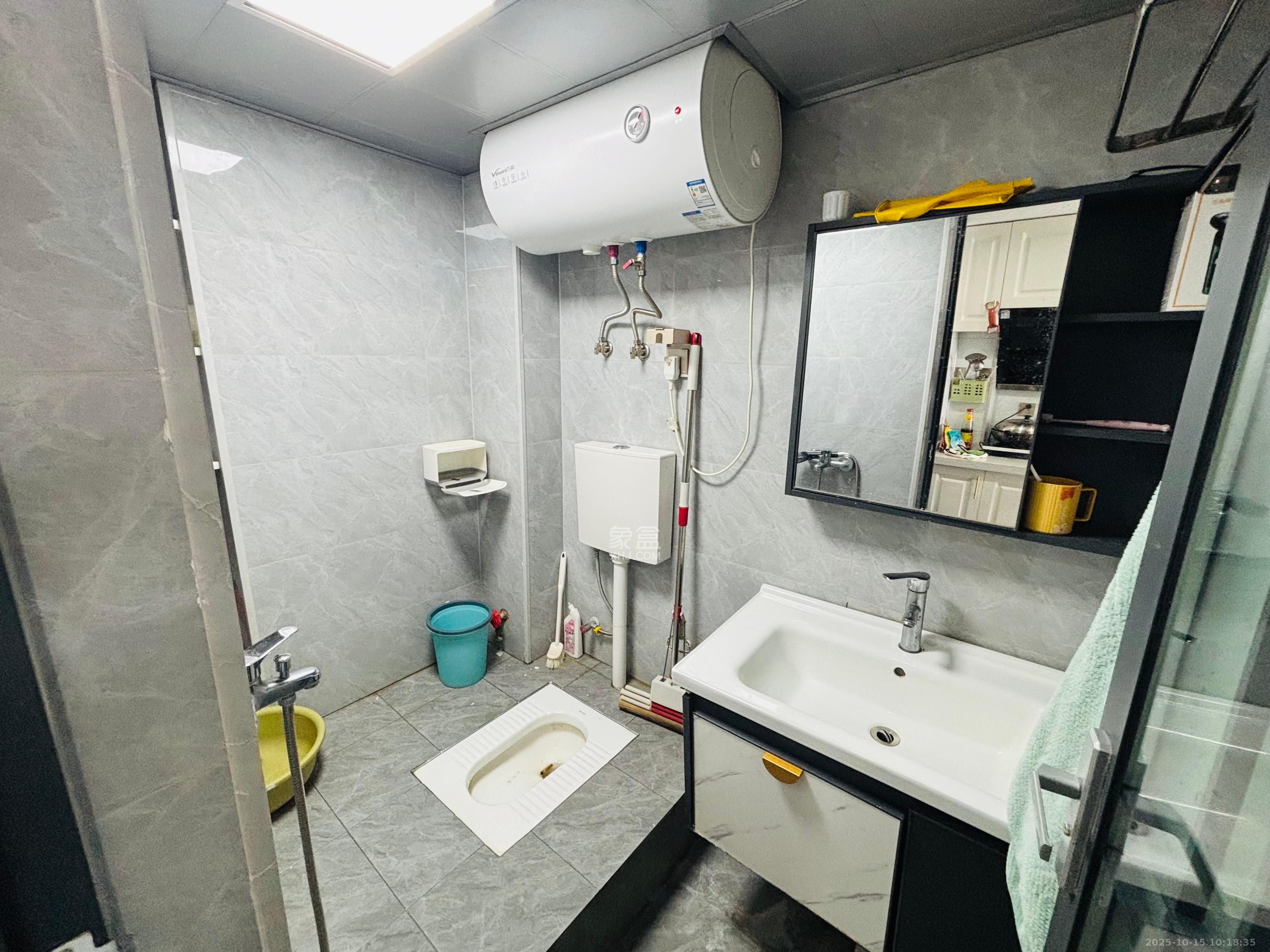 力高凤凰新天  2室1厅1卫    2000.0元/月室内图