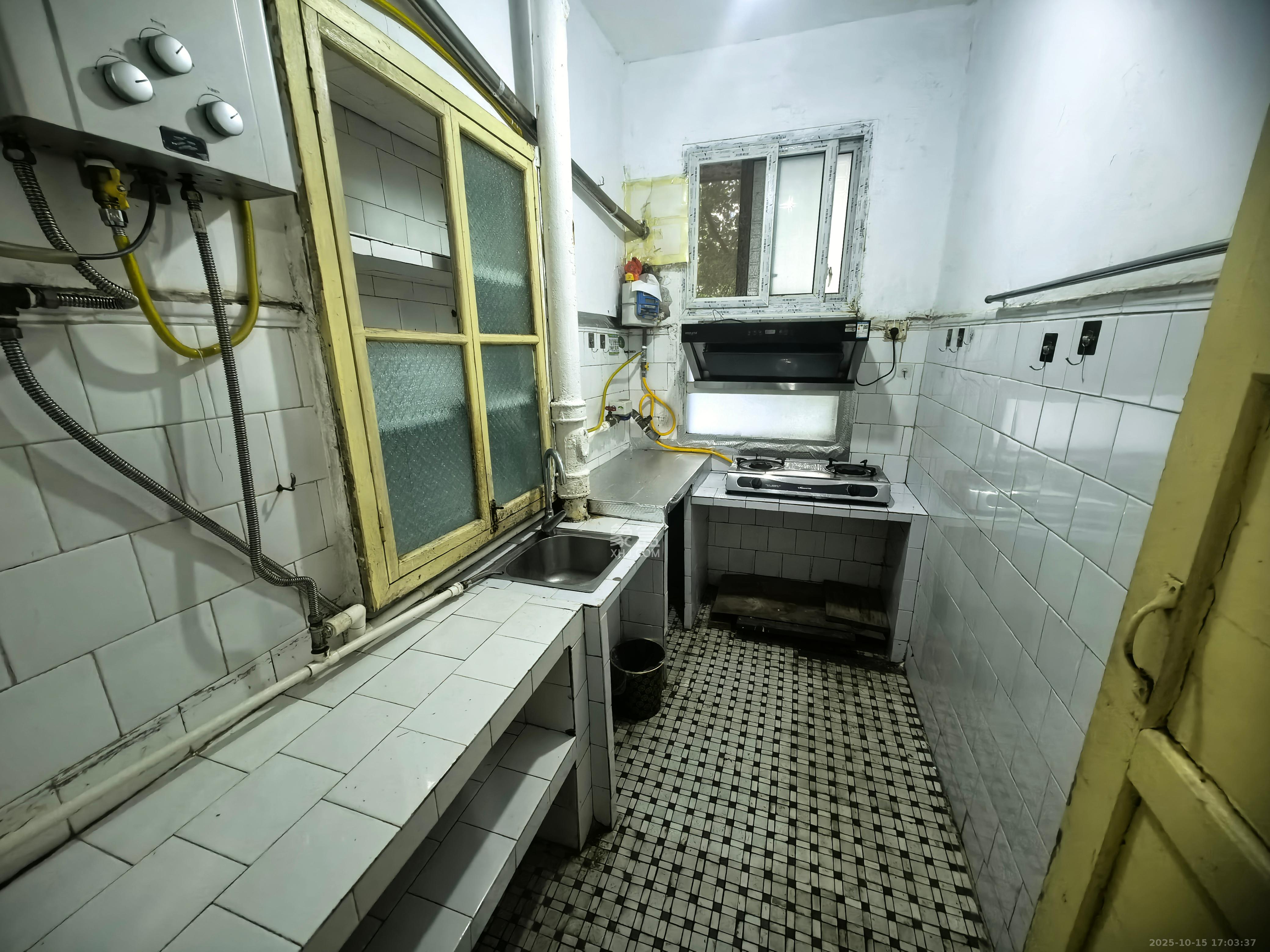 省劳卫所宿舍（职防院小区）  2室1厅1卫    1500.0元/月室内图