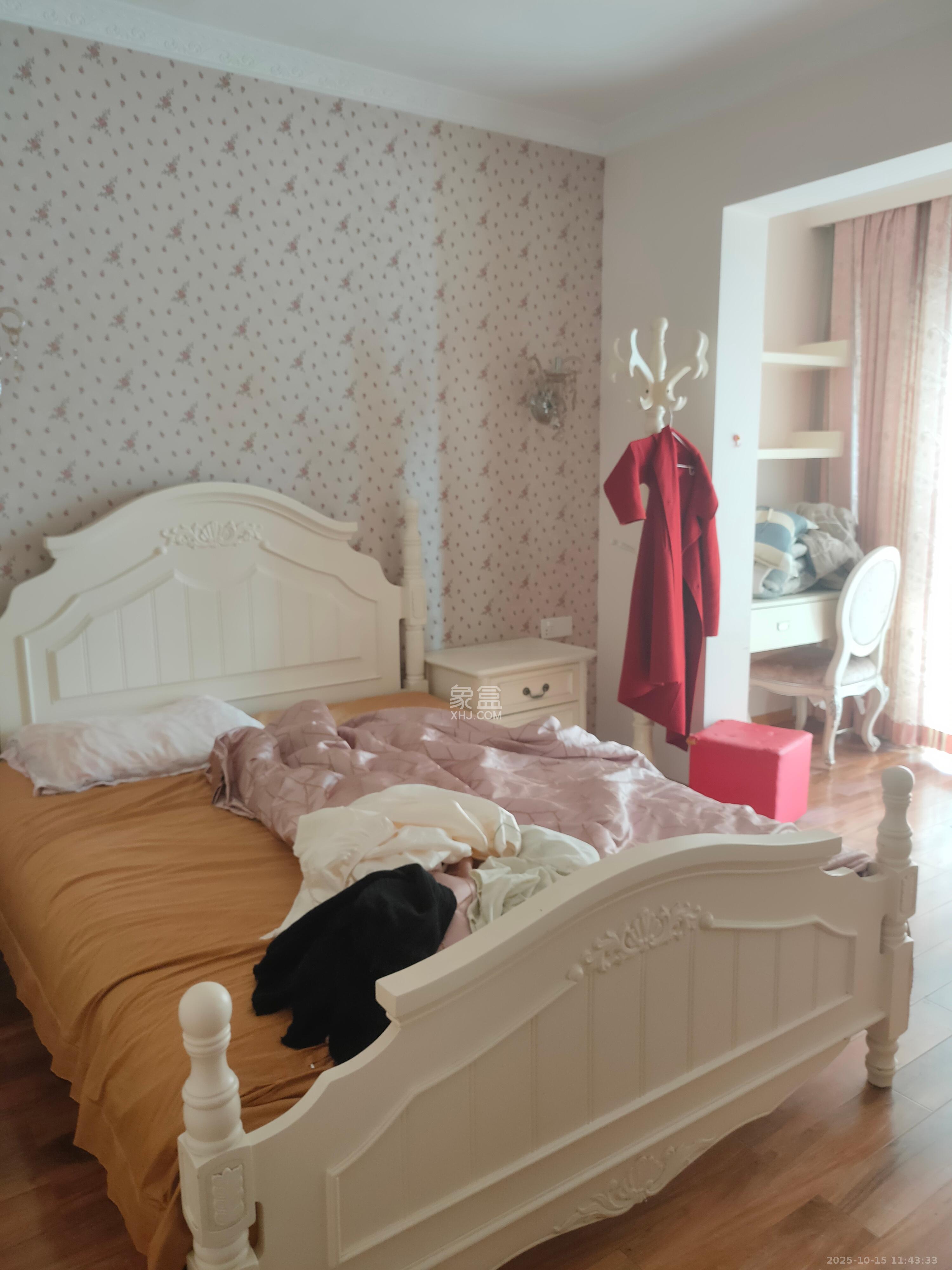 四方水岸(世方水岸) 1室2厅1卫 2600.0元/月 四方水岸(世方水岸) 1室2厅1卫 2600.0元/月室内图