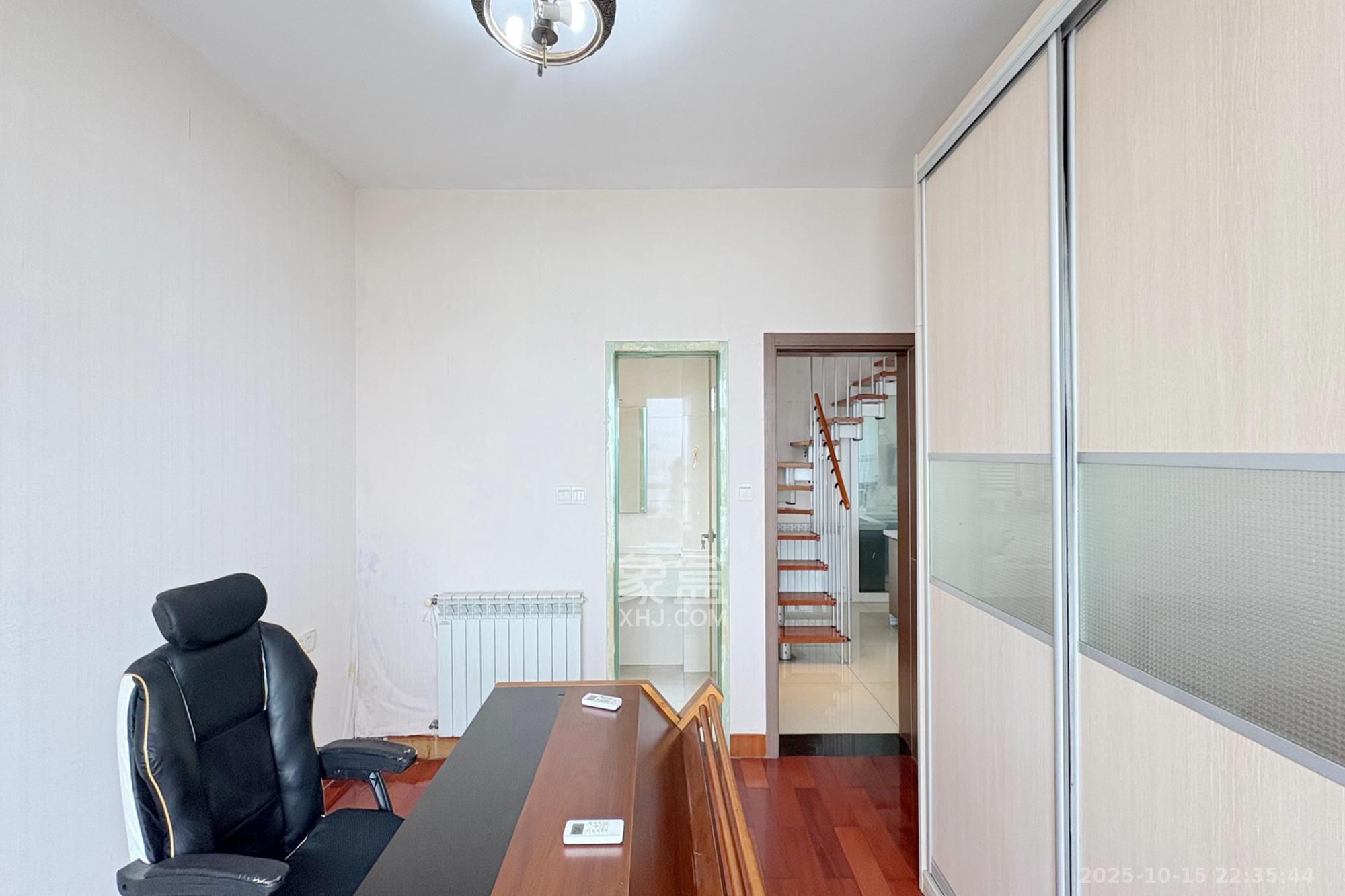 梦泽园  4室2厅3卫    228.0万其他